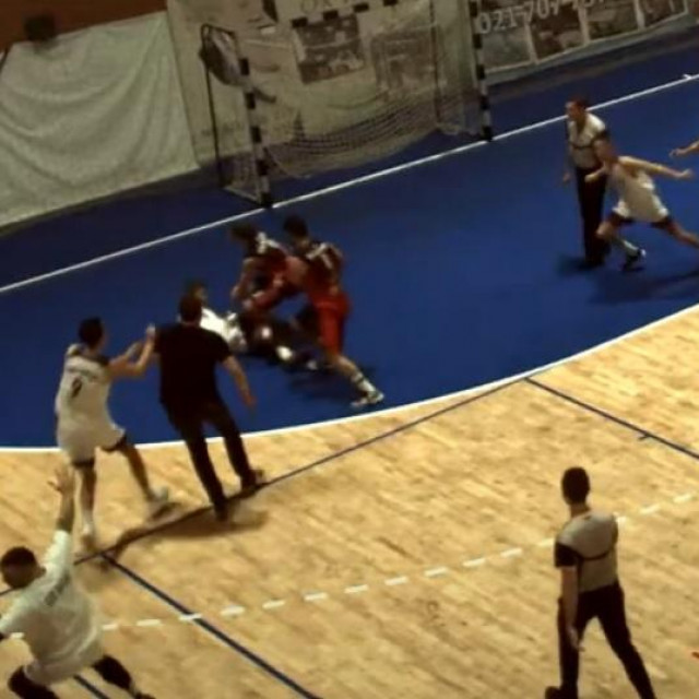 Sportske Novosti Video Sramotne Scene Iz Srbije Uli Na Tu Njava Na