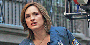 hargitay_marisa_300109_316.bin