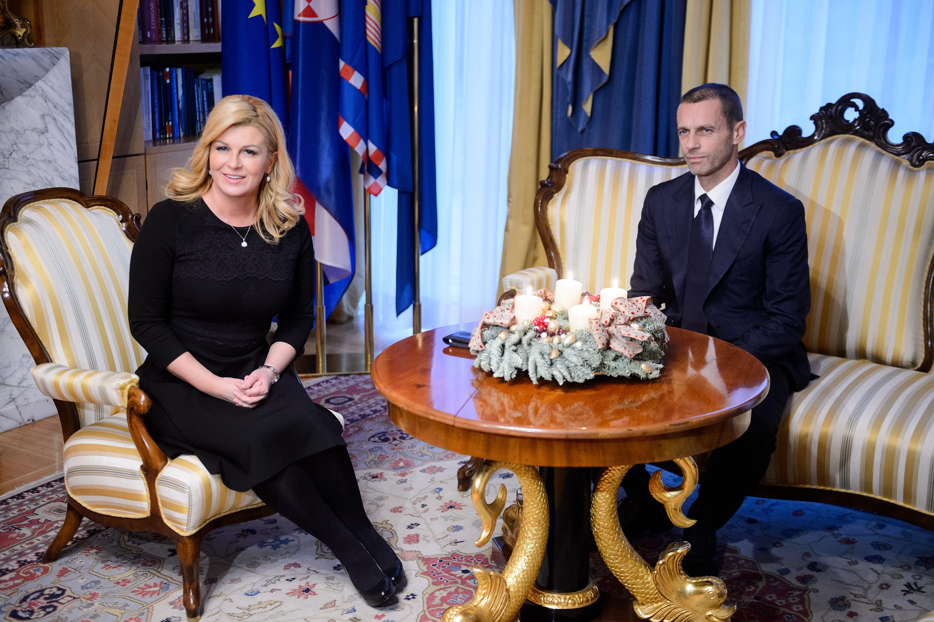 Zagreb, 201216. 
Pantovcak 241.
Ured predsjednika.
Predsjednica Republike  Kolinda Grabar Kitarovic  primila je predsjednika UEFA-e Aleksandera Ceferina.
 Kolinda Grabar Kitarovic.
Na fotografiji: Kolinda Grabar Kitarovic i Aleksander Ceferin.
Foto: Goran Mehkek / CROPIX