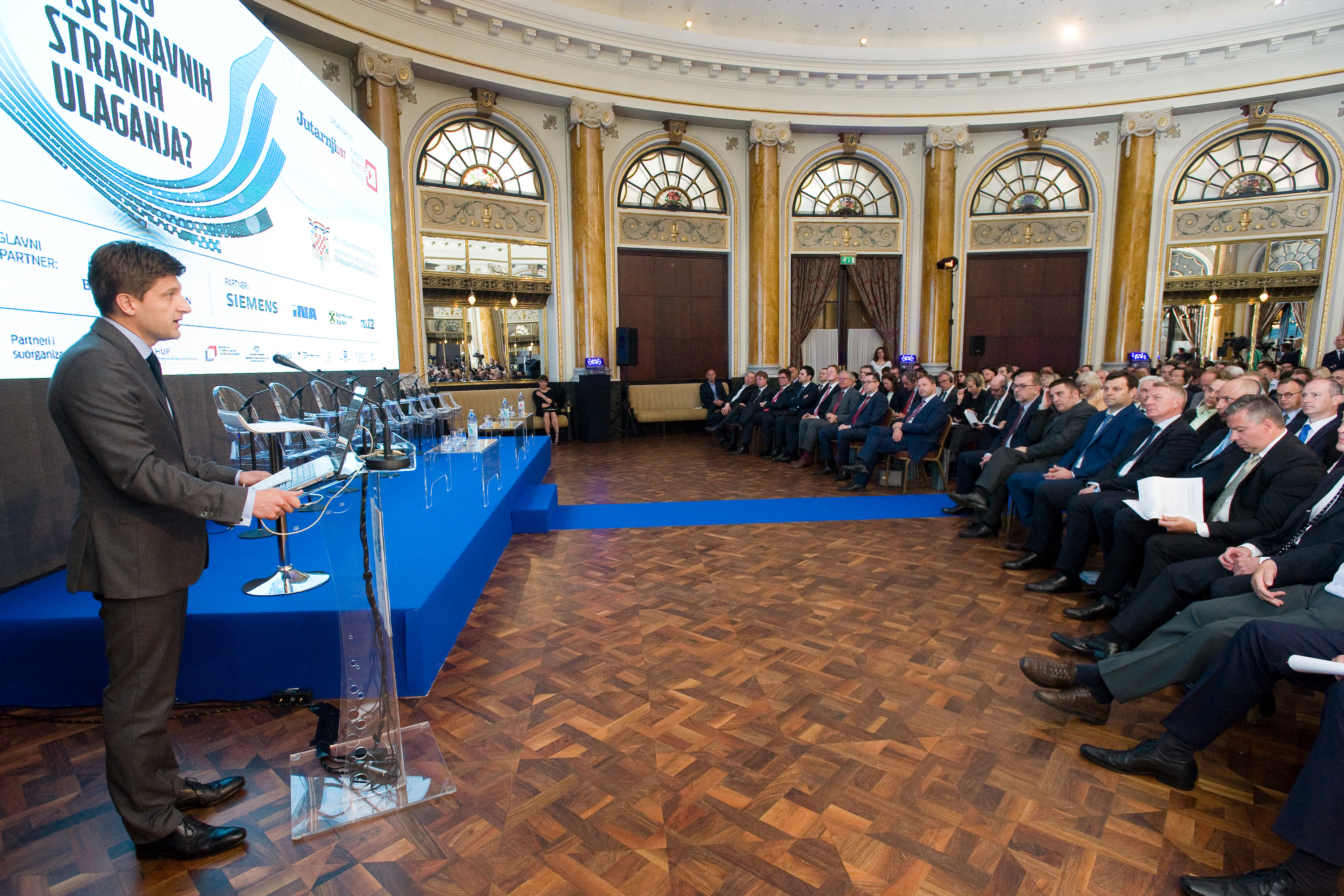 Zagreb, 060616.
U smaragdnoj dvorani hotela Esplanade u organizaciji Jutarnjeg lista odrzala se konferencija Kako do vise izravnih stranih ulaganja kojoj su nazocili mnogi gospodarstvenici.
Na fotografiji: Zdravko Maric.
Foto:  / CROPIX