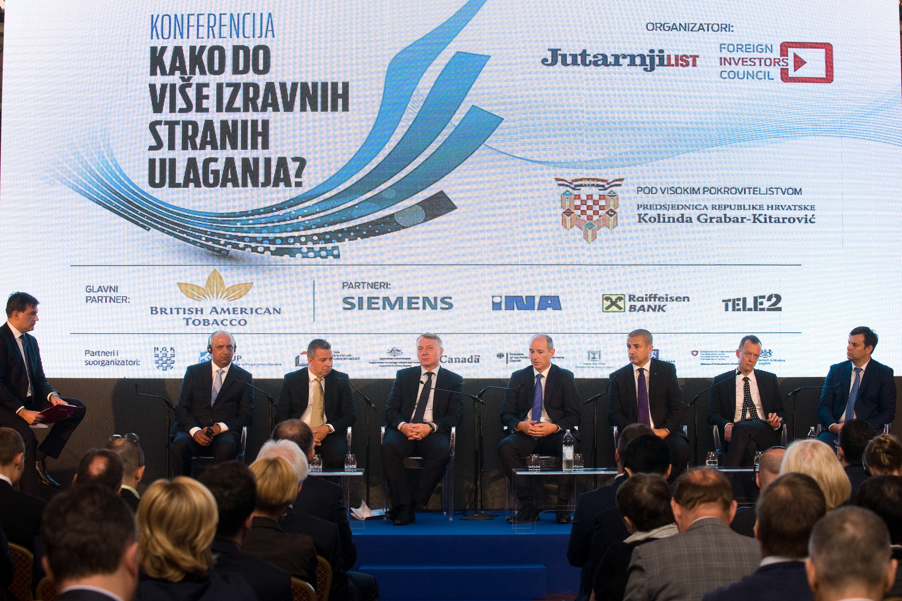 Zagreb, 060616.
U smaragdnoj dvorani hotela Esplanade u organizaciji Jutarnjeg lista odrzala se konferencija Kako do vise izravnih stranih ulaganja kojoj su nazocili mnogi gospodarstvenici.
Na fotografiji: .
Foto:  / CROPIX