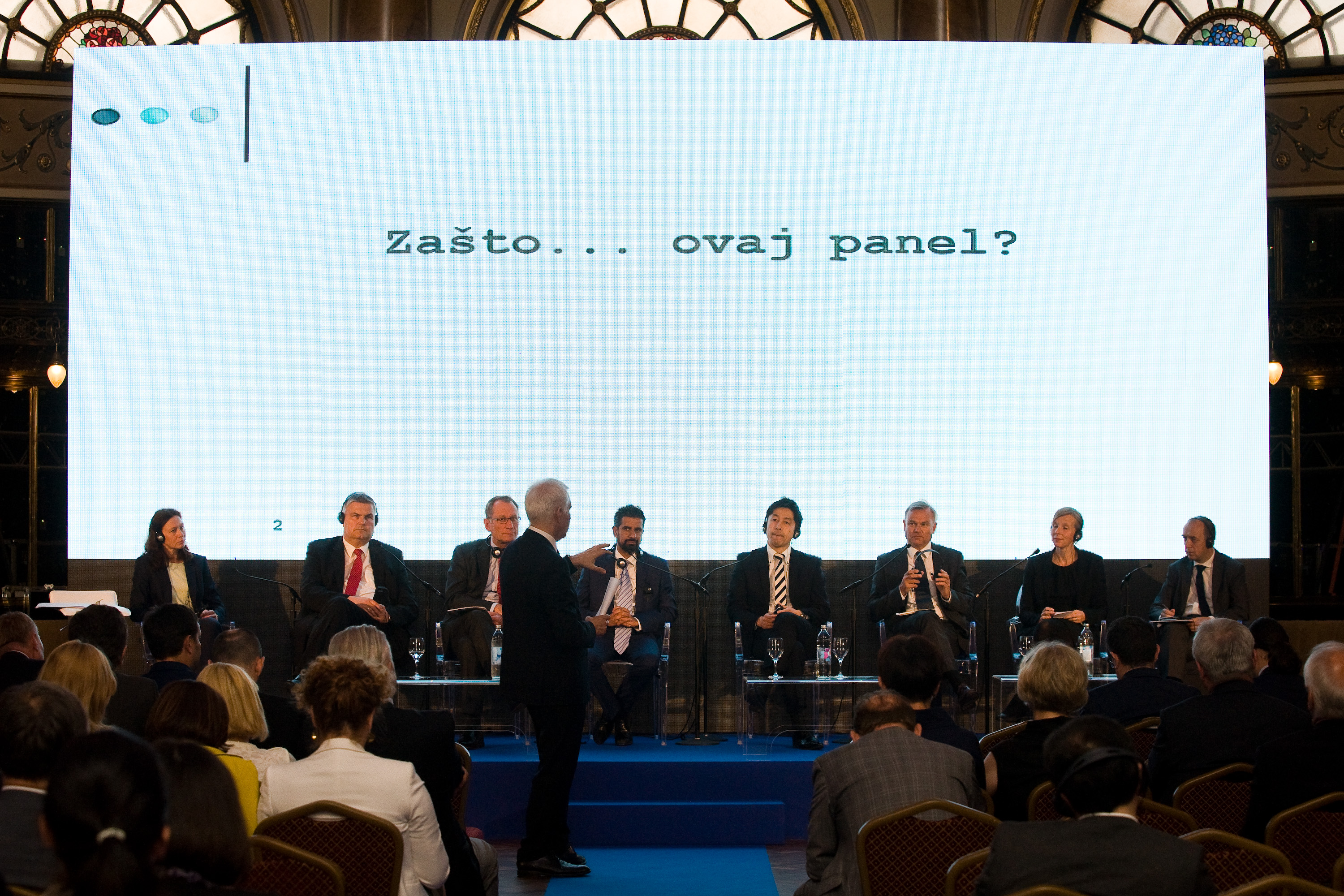 Zagreb, 060616.
U smaragdnoj dvorani hotela Esplanade u organizaciji Jutarnjeg lista odrzala se konferencija Kako do vise izravnih stranih ulaganja kojoj su nazocili mnogi gospodarstvenici.
Na fotografiji: Mladen Vedris i sudionici drugog panela su Sam Reinhard, Detlef Engier, Jitrgen Friedrich, Nir Yelinek, Takuro Nozawa, Per Christian Stensland, Liv Minder, Krzysztof Jedzintak.
Foto:  / CROPIX