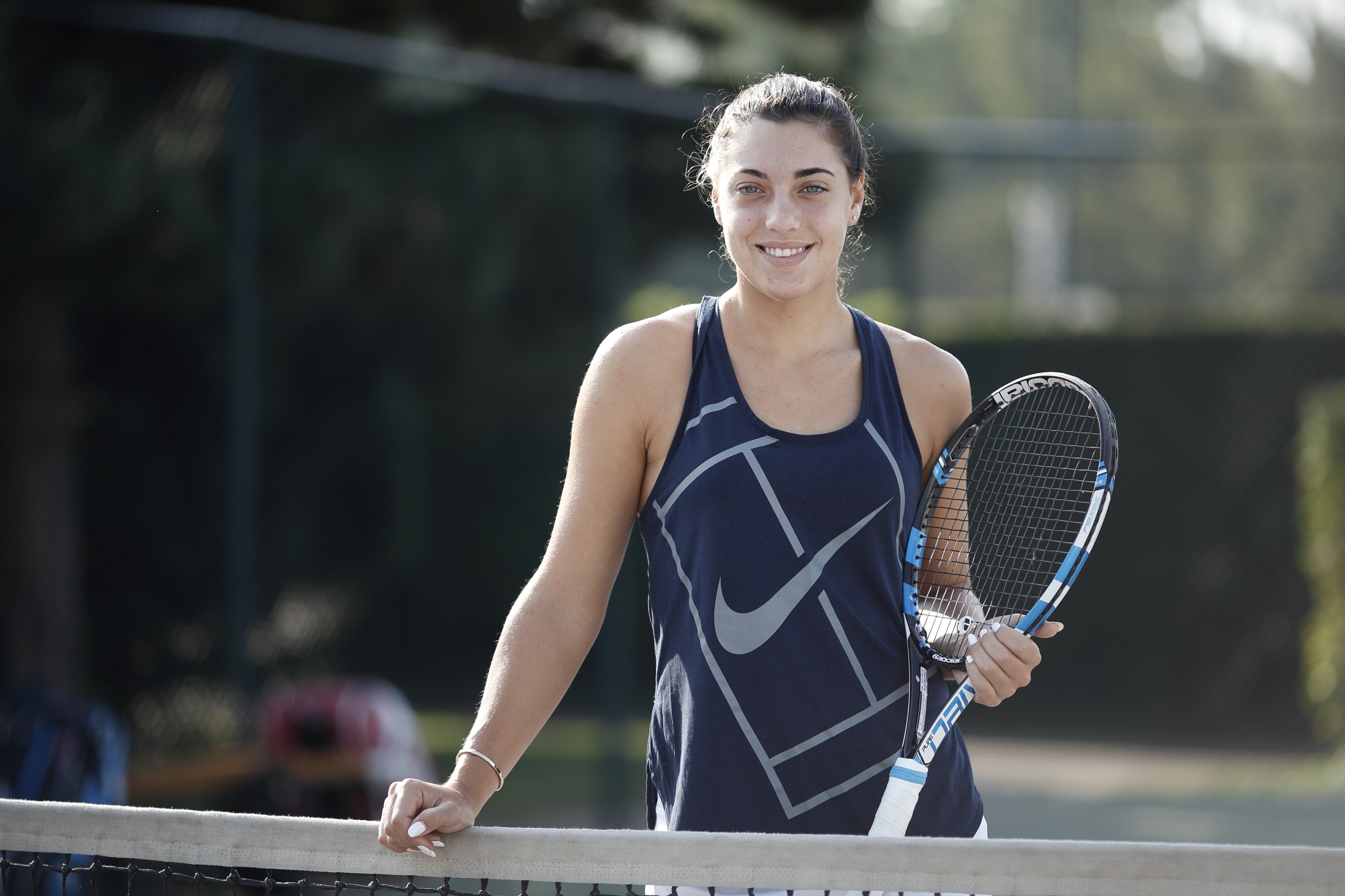 Zagreb, 120916.
Tenisacica Ana Konjuh, snimljena na teniskom terenu Hrvatskog teniskog kluba Zagreb u Metalcevoj 2.
Foto: Dragan Matic / CROPIX
