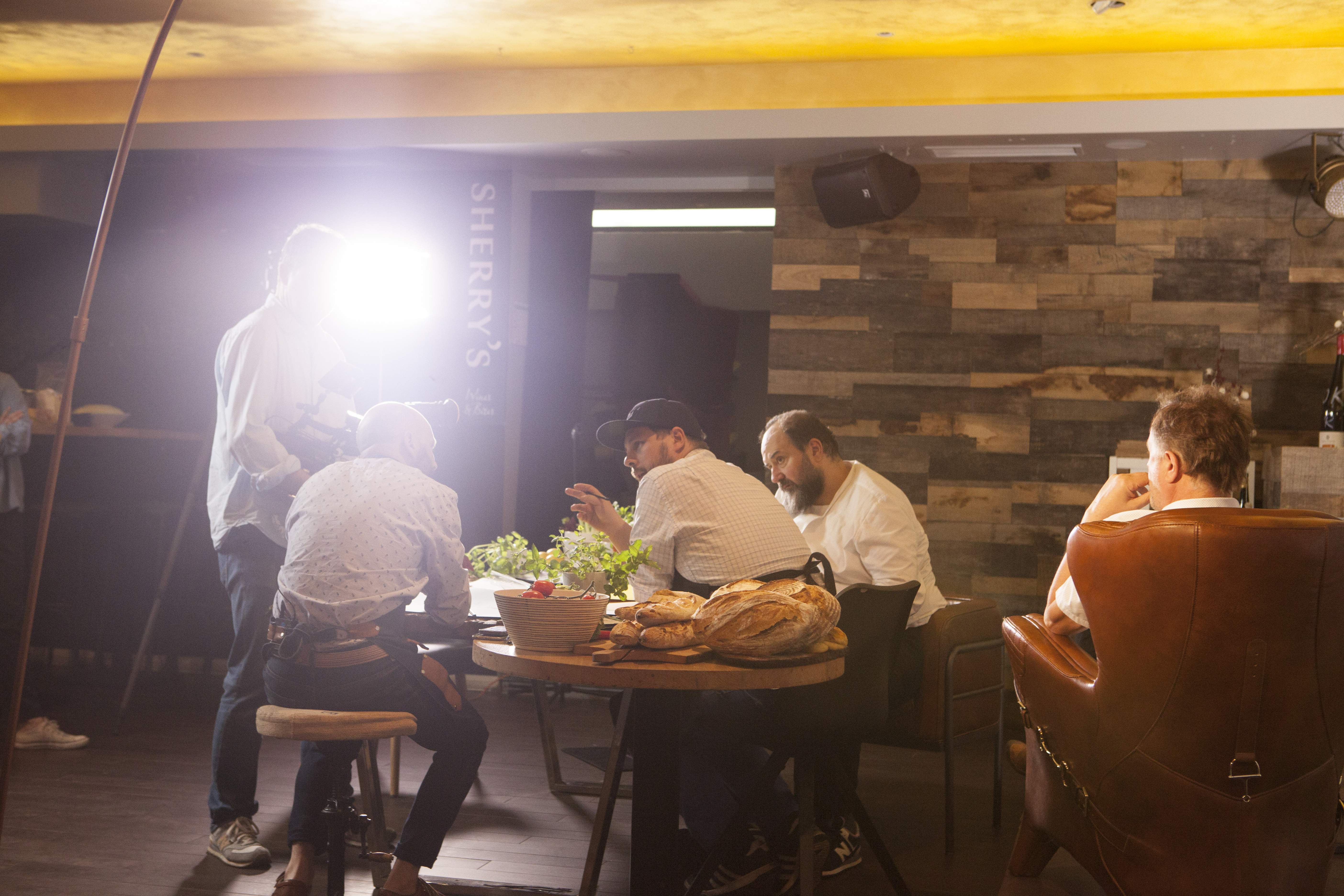 Zagreb 17052017
Sendvici kampanja za DOBRO
Kuhaju Andrej Barbieri Marko Palfi i Jeffrey Vella
Foto Mario Kucera