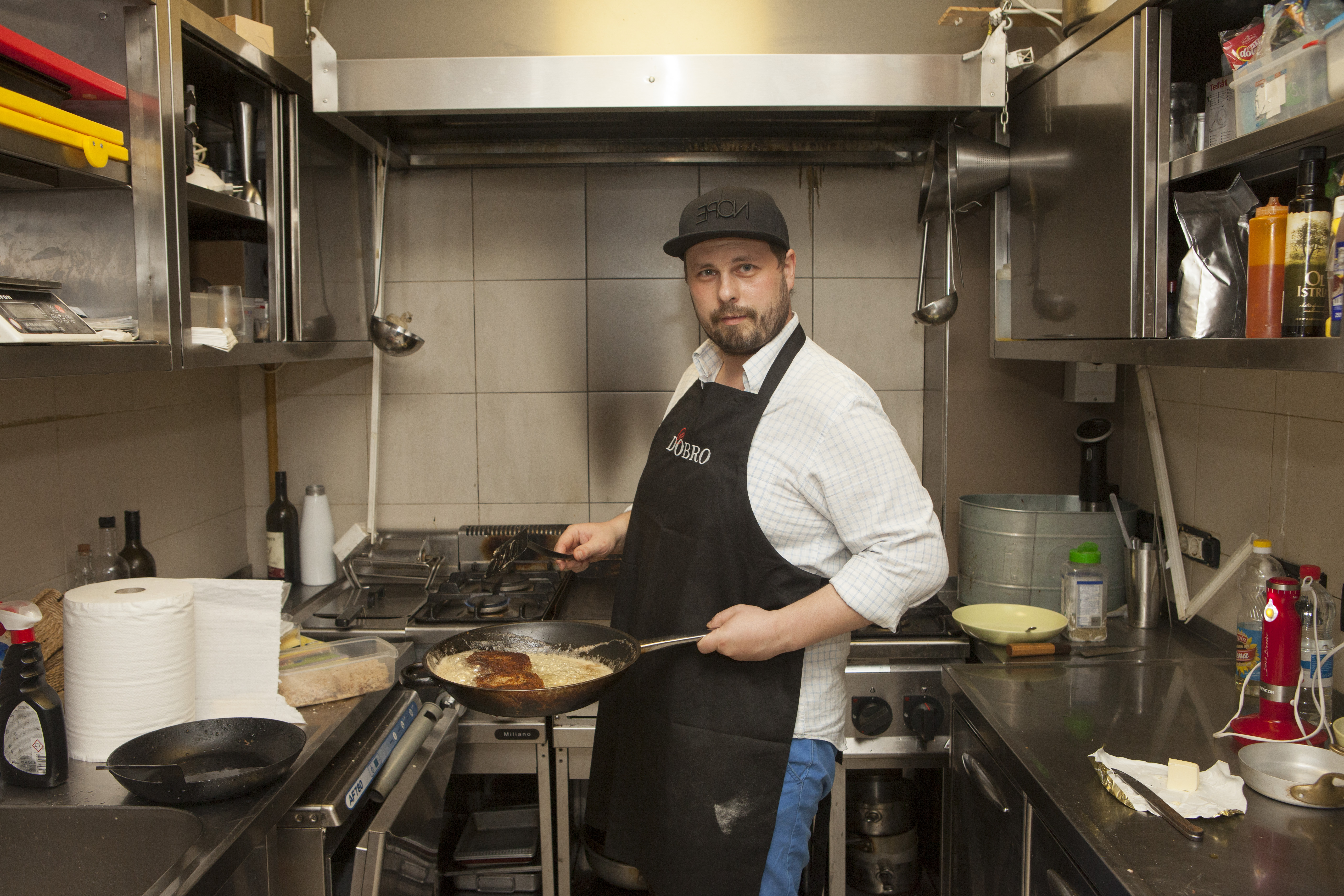 Zagreb 17052017
Sendvici kampanja za DOBRO
Kuhaju Andrej Barbieri Marko Palfi i Jeffrey Vella
Foto Mario Kucera