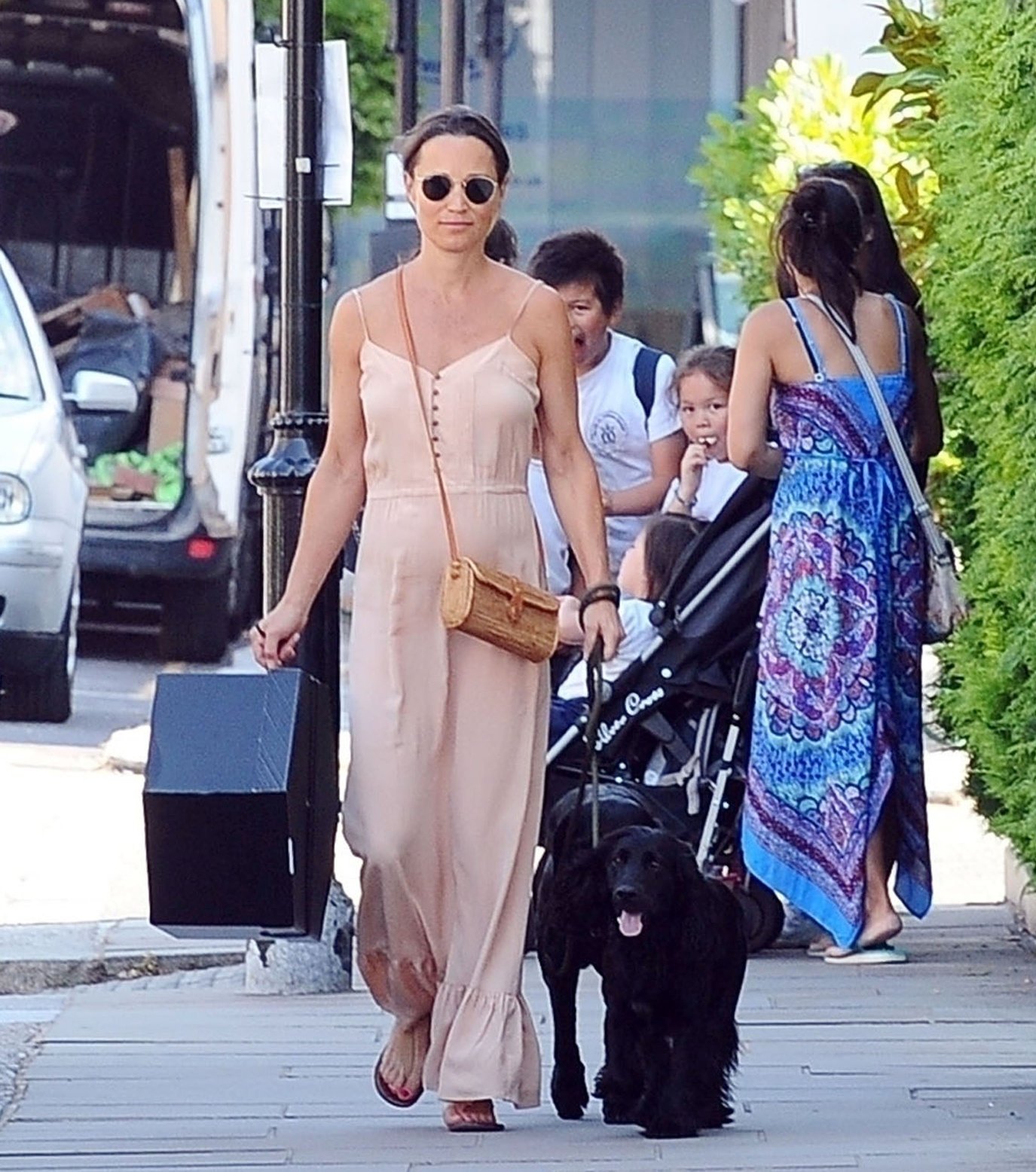 BGUK_1279146 - London, UNITED KINGDOM - *EXCLUSIVE* - *WEB MUST CALL FOR PRICING*
Mum-to-be Pippa Matthews looks radiant during her pregnancy in the summer sunshine on the King's Road in Chelsea. Pippa who is expecting her first child with husband James Matthews is spotted walking her dog and wore a long peach dress holding a big gift box in hand.
Pictured: Pippa Matthews - Pippa Middleton
*UK Clients - Pictures Containing Children
Please Pixelate Face Prior To Publication*, Image: 376859433, License: Rights-managed, Restrictions: , Model Release: no, Credit line: Profimedia, Xposurephotos