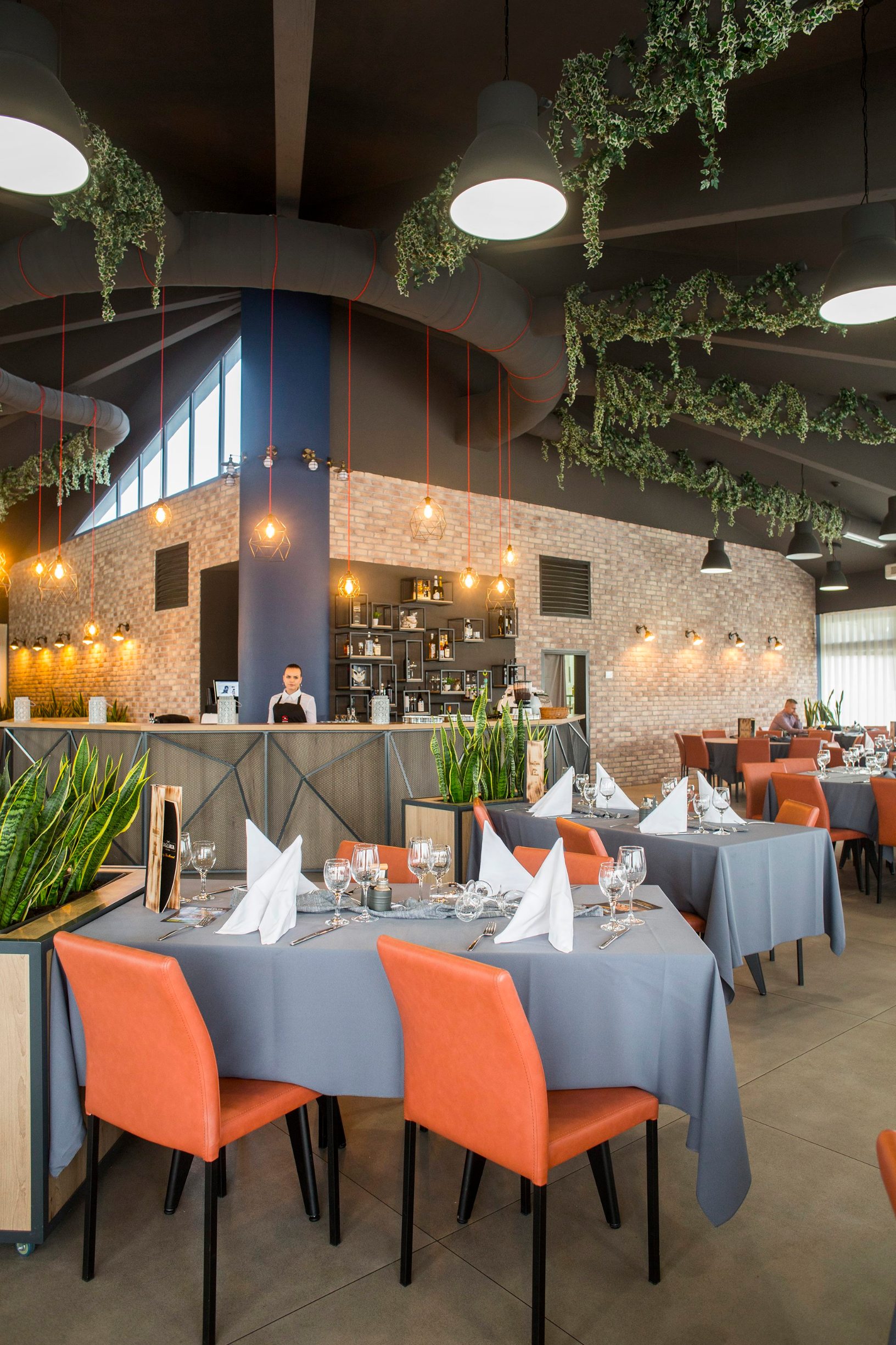 Zagreb, 191119.
Novootvoreni restoran Tagliata i ponuda njihovih jela. Restoran se nalazi u priprdnom okruzenju s jezerom i igralistima za sport i djecu.
Foto: Berislava Picek/ CROPIX