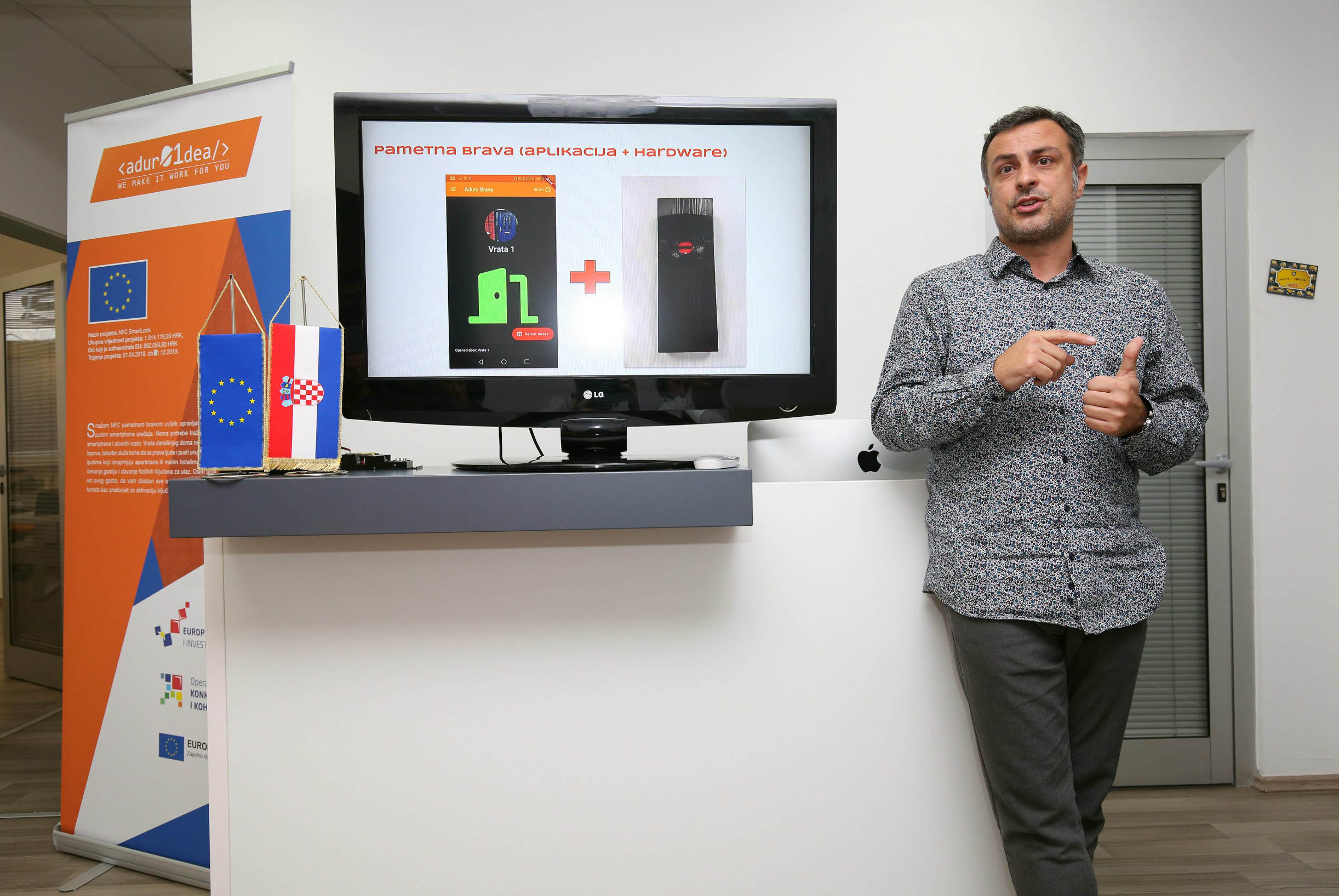 Zagreb, 281119.
Zavrtnica 17.
Predstavljanje projekta pametne brave NFC smartlock firme Aduro.
Na fotografiji: Nenad Raca managing director.
Foto: Davor Pongracic / CROPIX
 