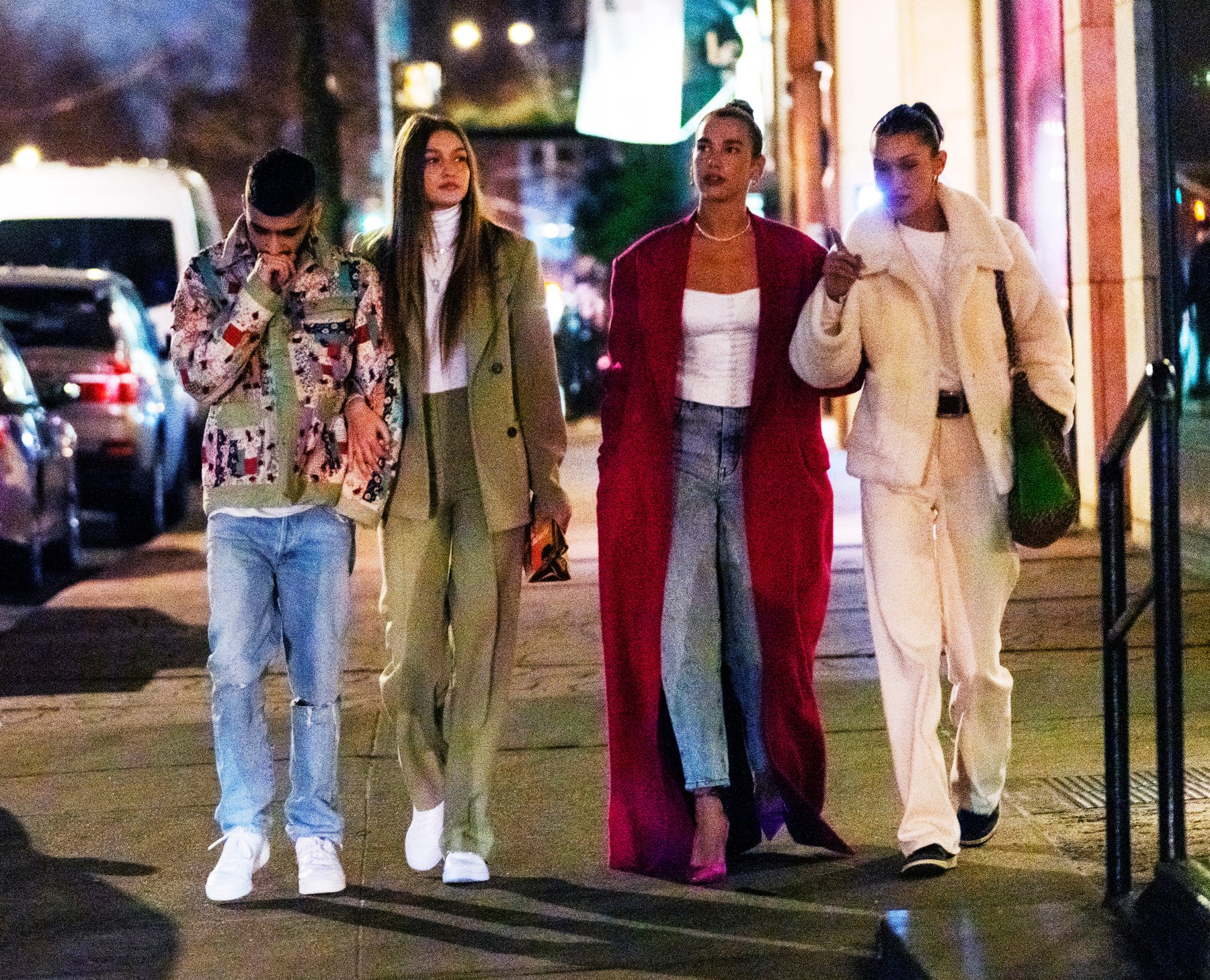 01/11/2020 First shots of Zayn Malik and Gigi Hadid back together again after splitting up last year. The couple reunited to celebrate Yolanda Foster's birthday and were joined by Dua Lipa and Bella Hadid, Image: 492305195, License: Rights-managed, Restrictions: NO usage without agreed price and terms. Please contact sales@theimagedirect.com, Model Release: no, Credit line: TheImageDirect.com / The Image Direct / Profimedia