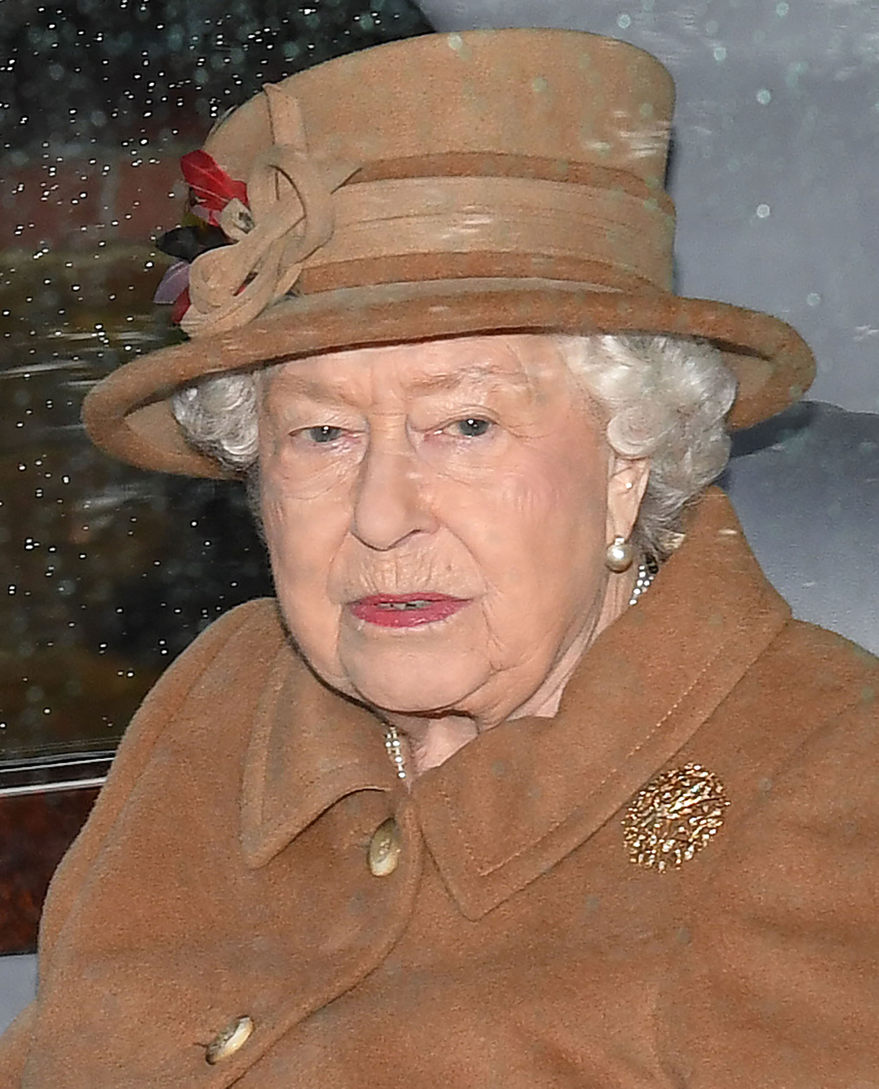 The Queen attends Sunday Service at St Mary Magdalene Church ahead of a reported meeting with Prince Harry, Prince Charles and Prince William tomorrow in Sandringham, Norfolk, UK, on the 12th January 2020.
12 Jan 2020, Image: 492296050, License: Rights-managed, Restrictions: NO United Kingdom, Model Release: no, Credit line: James Whatling / MEGA / Mega Agency / Profimedia