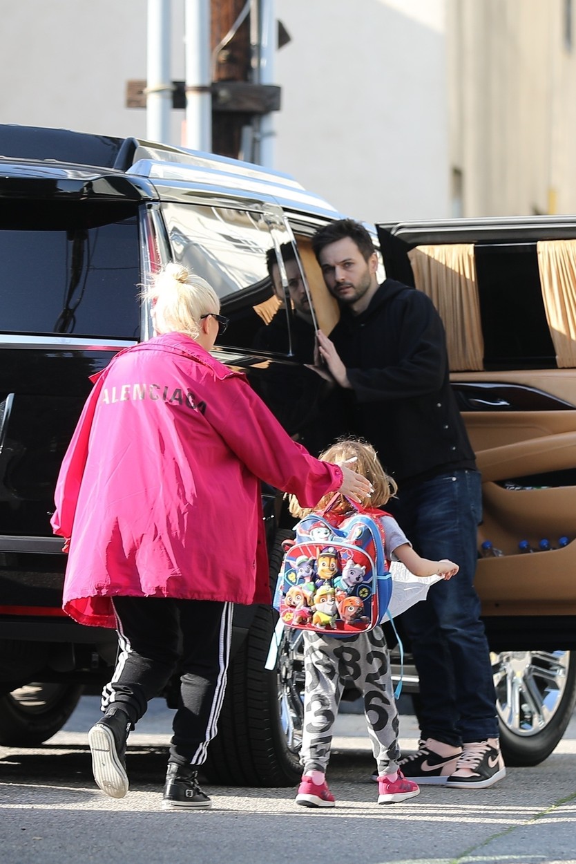 Santa Monica, CA  - *EXCLUSIVE*  - Songstress Christina Aguilera alongside her partner Matthew Rutler arrive at their daughter Summer Rain Rutler's school to pick her up. Christina dons a hot pink Balenciaga windbreaker and YSL shades. She rocks her fit braless revealing her breasts through her sheer black top.

*UK Clients - Pictures Containing Children
Please Pixelate Face Prior To Publication*, Image: 492769858, License: Rights-managed, Restrictions: , Model Release: no, Credit line: SPOT-POERSCH / BACKGRID / Backgrid USA / Profimedia