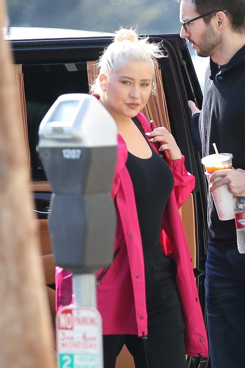 Santa Monica, CA  - *EXCLUSIVE*  - Songstress Christina Aguilera visits a Santa Monica school alongside her partner Matthew Rutler. Christina dons a hot pink Balenciaga coat and YSL shades. They arrived to pick up their daughter Summer.

*UK Clients - Pictures Containing Children
Please Pixelate Face Prior To Publication*, Image: 492770151, License: Rights-managed, Restrictions: , Model Release: no, Credit line: Poersch / BACKGRID / Backgrid USA / Profimedia