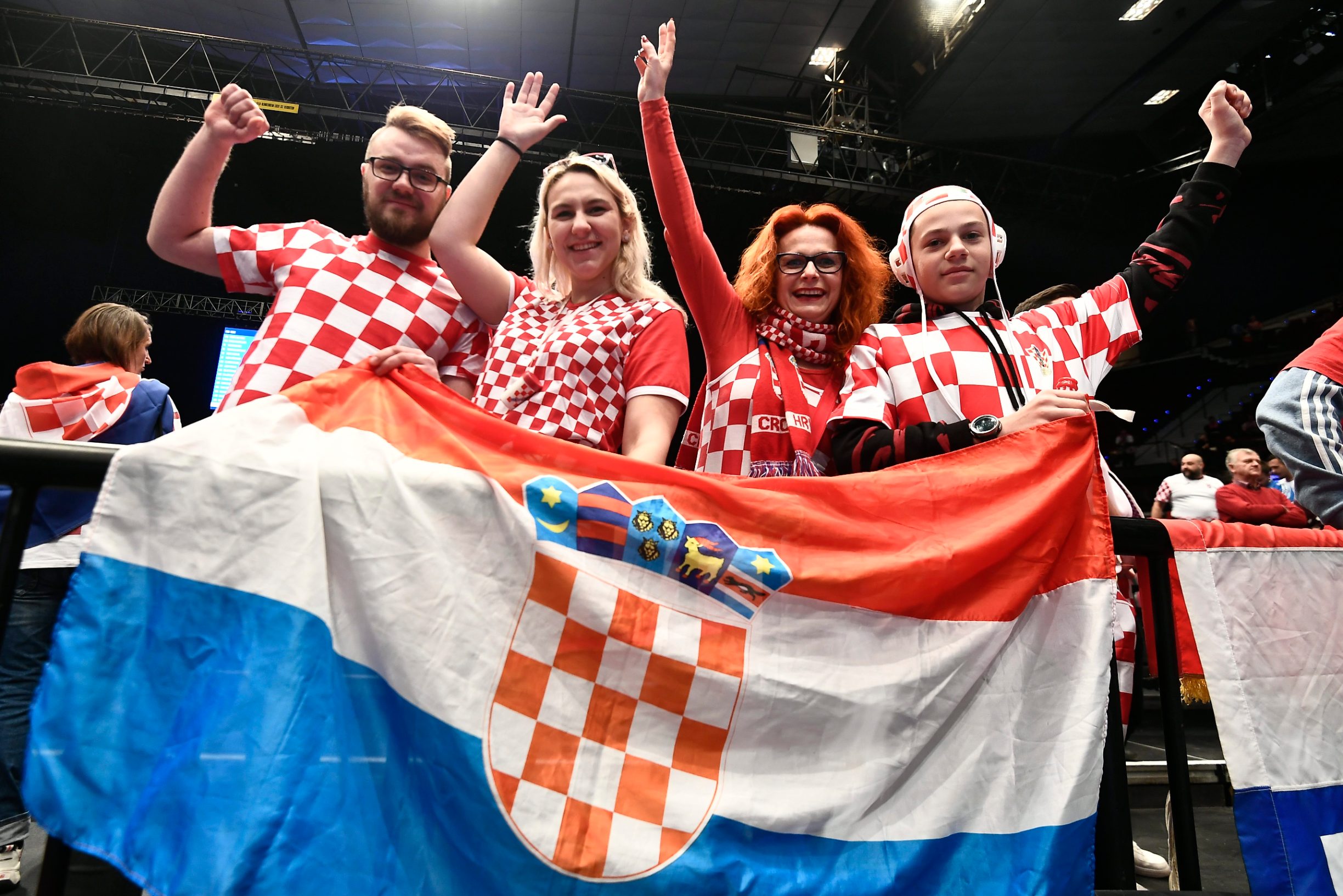Bec, 220120.
Navijaci na Europskom rukometnom prvenstvu uoci utakmice Hrvatska - Spanjolska.
Foto: Ante Cizmic / CROPIX