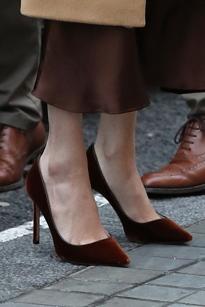 LONDON, ENGLAND - JANUARY 07: Meghan, Duchess of Sussex, shoe detail, arrives at Canada House on January 07, 2020 in London, England. (Photo by Chris Jackson/Getty Images)