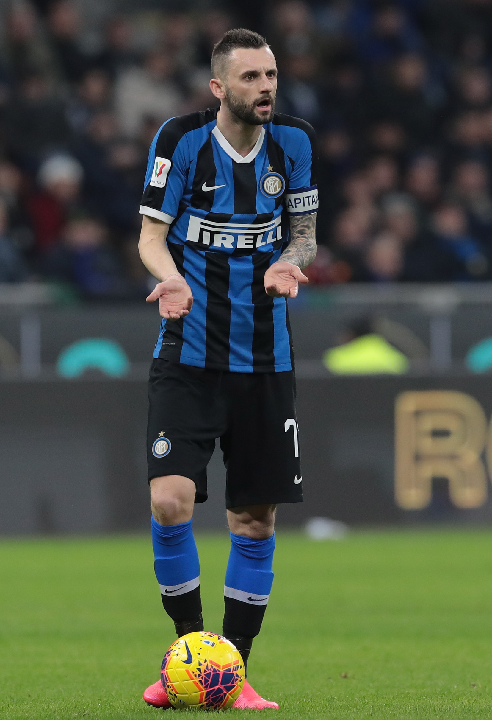 MILAN, ITALY - FEBRUARY 12:  Marcelo Brozovic of FC Internazionale gestures during the Coppa Italia Semi Final match between FC Internazionale and SSC Napoli at Stadio Giuseppe Meazza on February 12, 2020 in Milan, Italy.  (Photo by Emilio Andreoli/Getty Images)