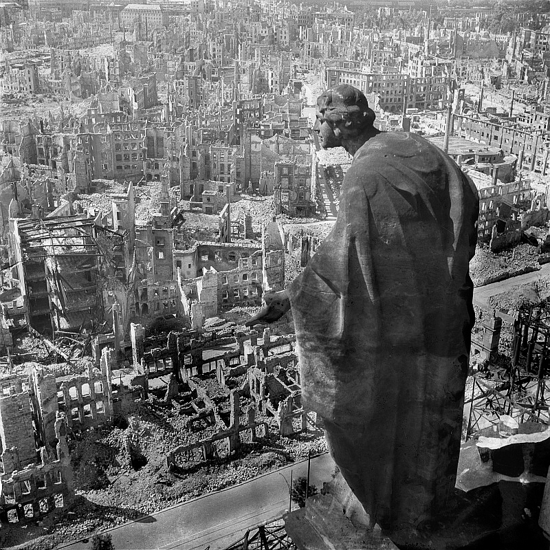 HARROWING FOOTAGE from the Second World War showing the annihilation of the German city of Dresden by Allied forces has resurfaced today, on the anniversary of the beginning of three days of intensive bombing by British and American bombers. Video from 1945, shown as part of an American news report, shows the night-time incendiary attacks undertaken by the RAF on the night of the 13th February. One shot from the footage also shows one of the RAF planes being struck by an anti-aircraft gun, which the narrator describes as a ‘scarecrow’ in his voiceover. The second half of the clip shows American bombers moving over the city the following day, where they continued to drop a huge number of bombs on the city down below. At the time Dresden remained Germany’s largest city to not have been directly targeted by the allies / Bundesarchiv / mediadrumworld.com, Image: 363132197, License: Rights-managed, Restrictions: , Model Release: no, Credit line: Bundesarchiv / mediadrumworld.co / Media Drum World / Profimedia