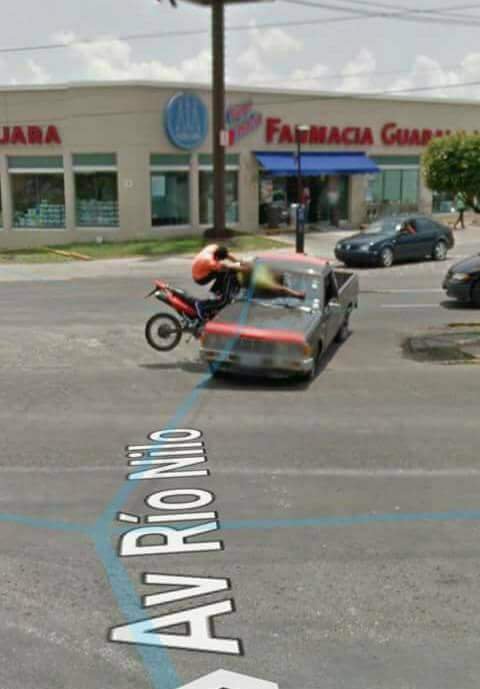 brutal-crash-between-motorcycle-and-pickup-truck-caught-on-google-maps-141030_1