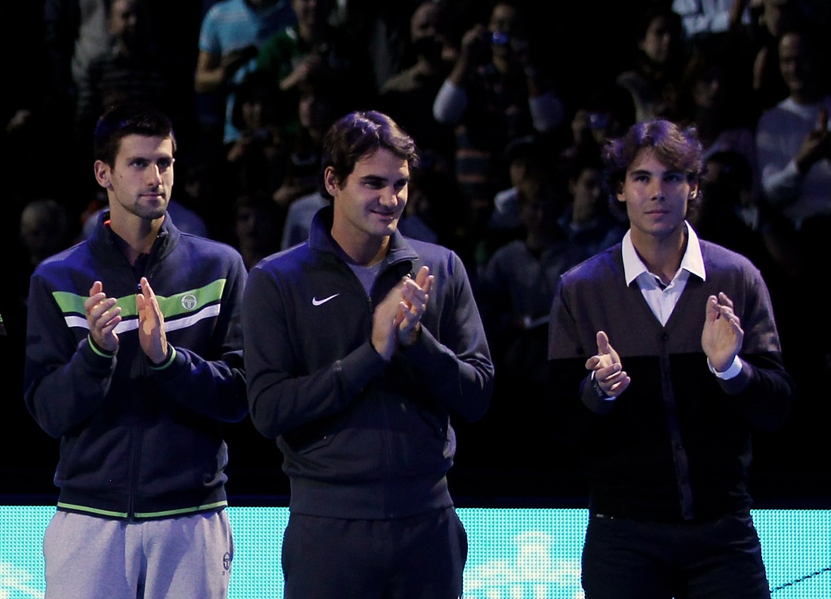 LONDON, ENGLAND - NOVEMBER 21:  (L-R) Jurgen Melzer of Austria, Mikhail Youzhny of Russia, Fernando Verdasco , Andy Roddick of the USA, Andy Murray of Great Britain, Novak Djokovic of Siberia, Roger Federer of Switzerland and Rafael Nadal of Spain attend a ceremony for Carlos Moya's retirement during the Barclays ATP World Tour Finals at O2 Arena on November 21, 2010 in London, England.  (Photo by Clive Brunskill/Getty Images)