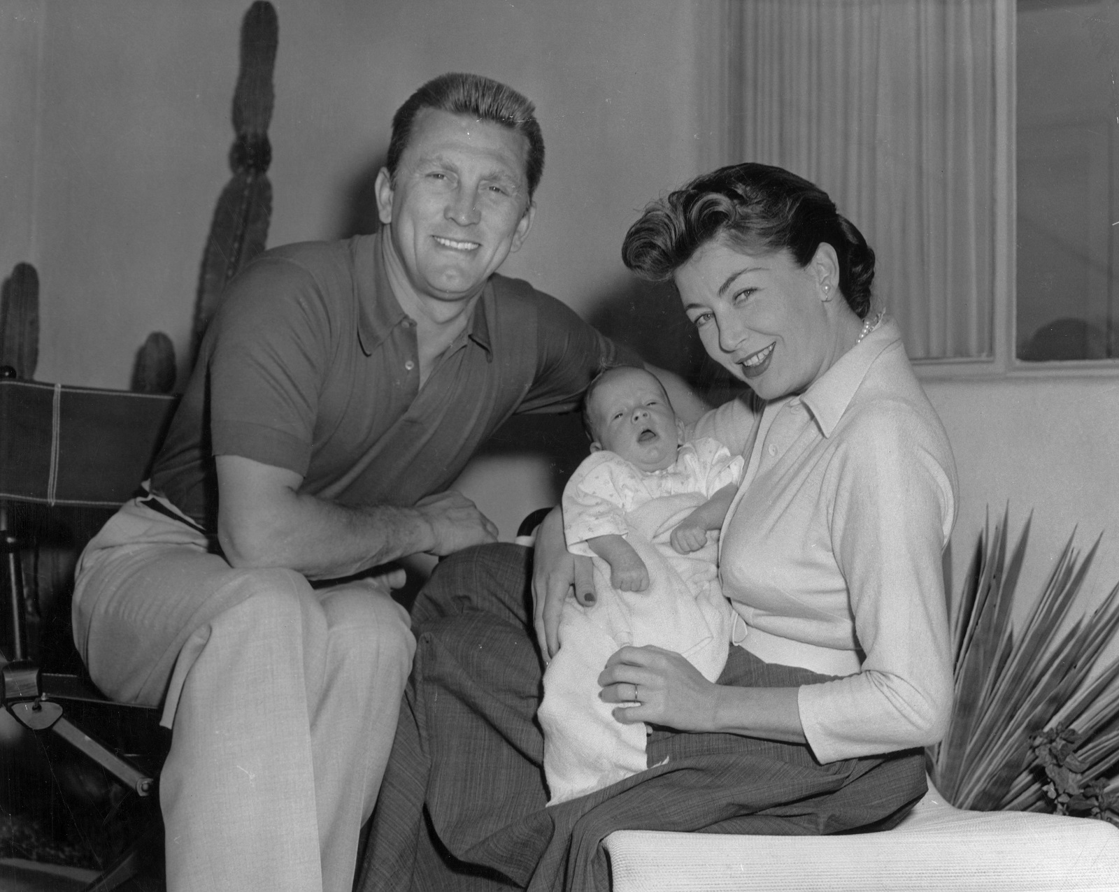 circa 1963:  The actor Kirk Douglas with his wife Anne Buydens and their son Peter Vincent Douglas.  (Photo by Keystone/Getty Images)
