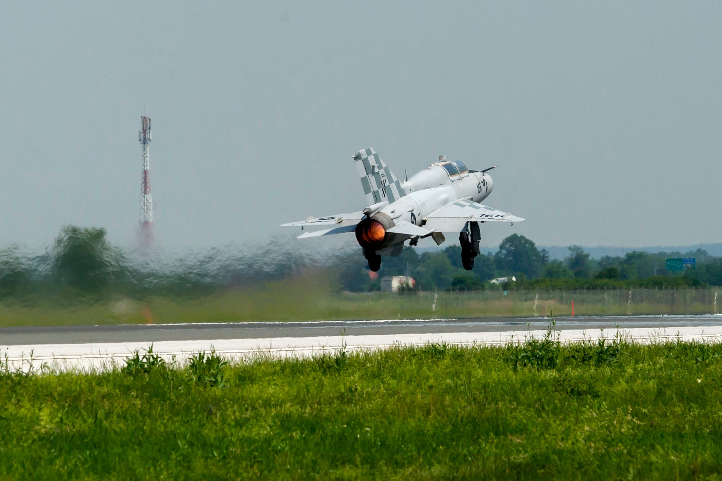 MiG 21  na polijetanju