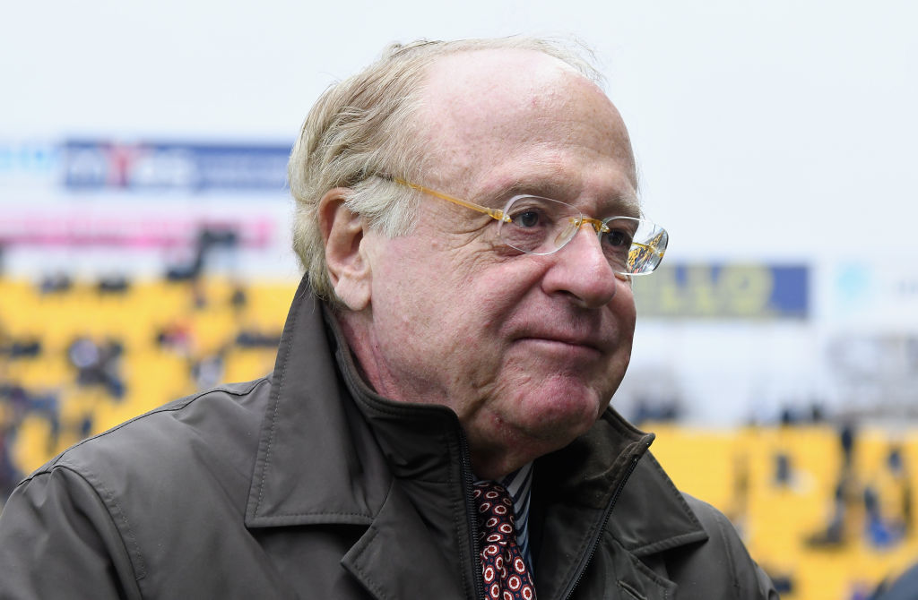 PARMA, ITALY - DECEMBER 01:  Paolo Scaroni President of AC Milan looks on during the Serie A match between Parma Calcio and AC Milan at Stadio Ennio Tardini on December 1, 2019 in Parma, Italy.  (Photo by Alessandro Sabattini/Getty Images)