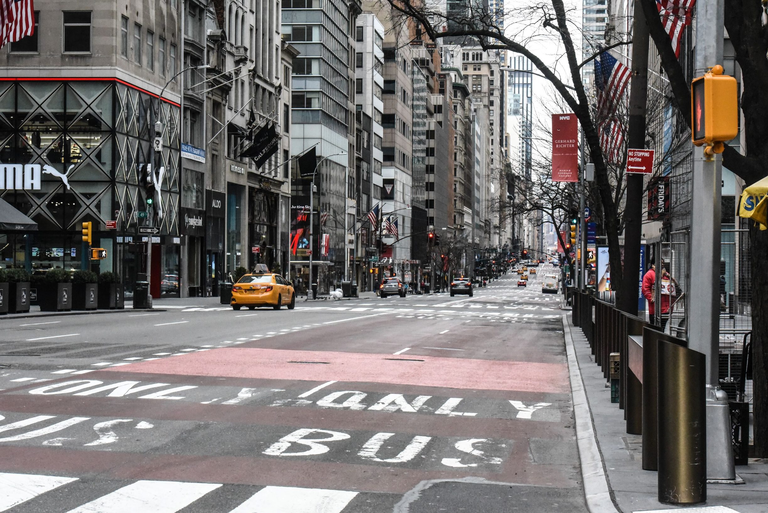 NEW YORK, NY - MARCH 15: Fifth Avenue in Midtown Manhattan is mostly clear of traffic on March 15, 2020 in New York City. The World Health Organization declared COVID-19 a global pandemic on March 11.   Stephanie Keith/Getty Images/AFP
== FOR NEWSPAPERS, INTERNET, TELCOS & TELEVISION USE ONLY ==