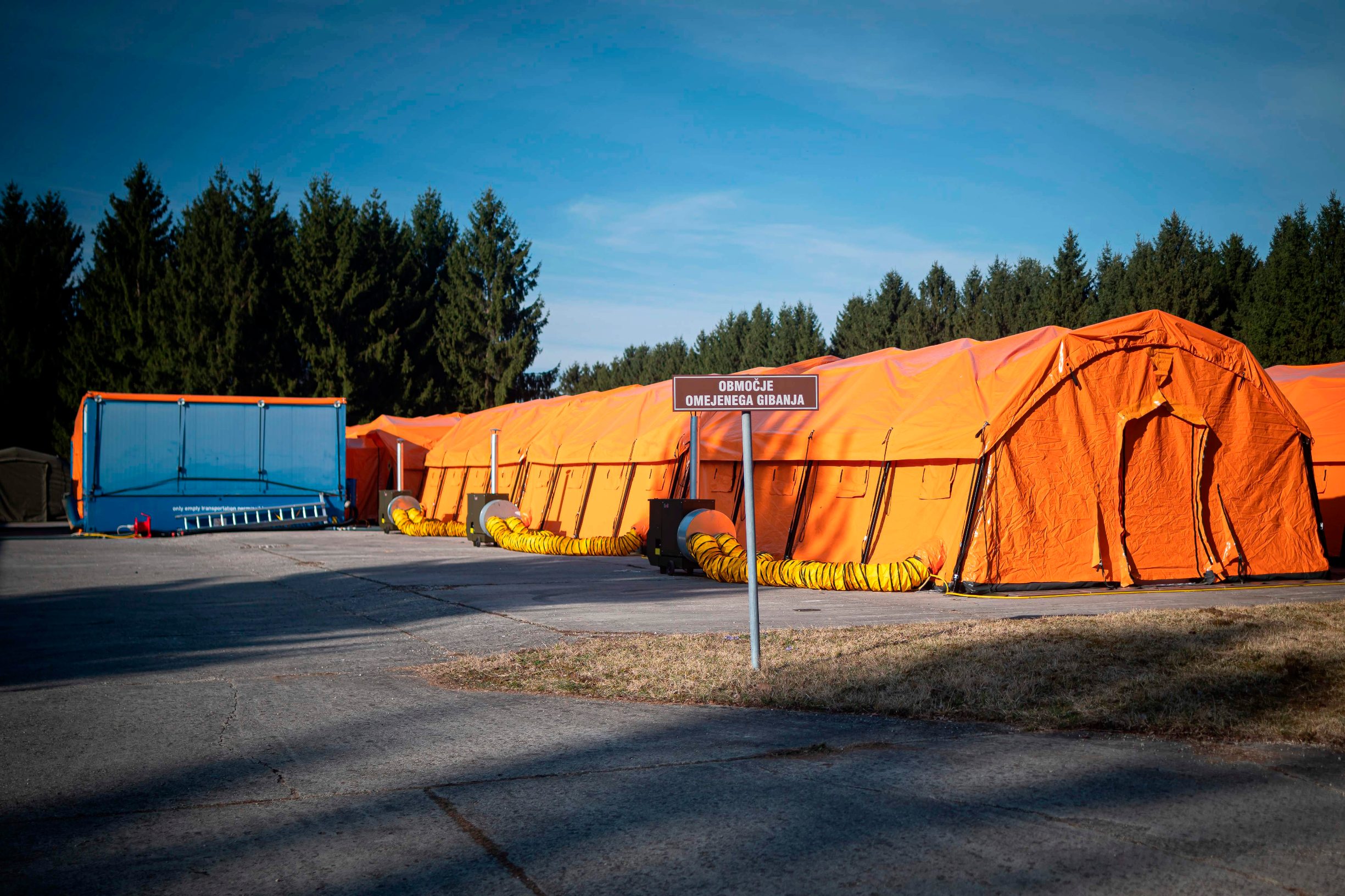 General view of the facilities for treatment of coronavirus patients set at the Edvard Peperko Army Barracks, as seen on this image taken in Ljubljana on March 17, 2020, as many countries around the world go into lock down in an attempt to stem the spread of  the novel virus COVID-19. (Photo by Jure Makovec / AFP)