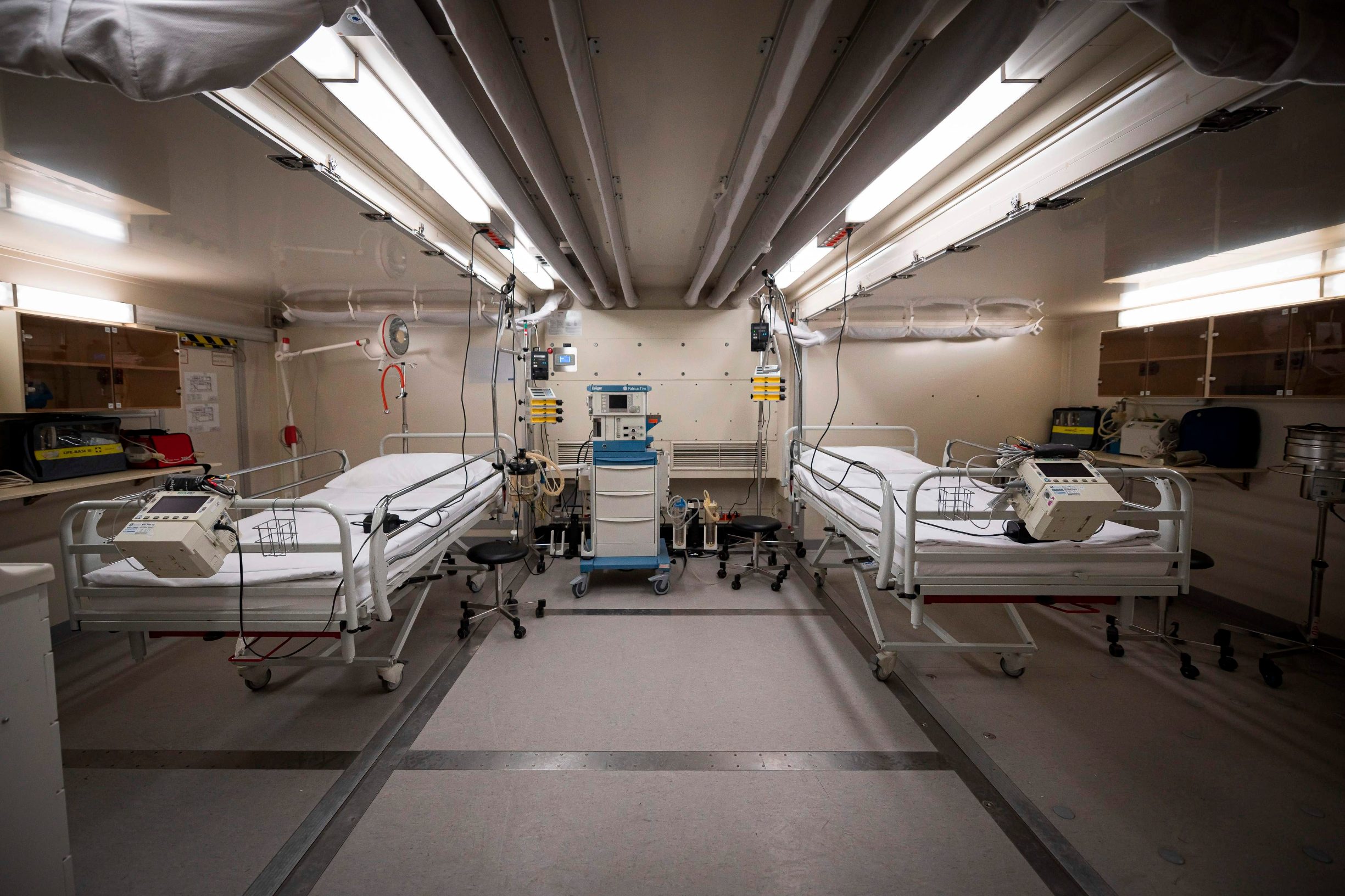 A general view of the intensive care unit can be seen on this image taken at the facilities for treatment of coronavirus patients set at the Edvard Peperko Army Barracks in Ljubljana, on March 17, 2020, as many countries around the world go into lock down in an attempt to stem the spread of  the novel virus COVID-19. (Photo by Jure Makovec / AFP)