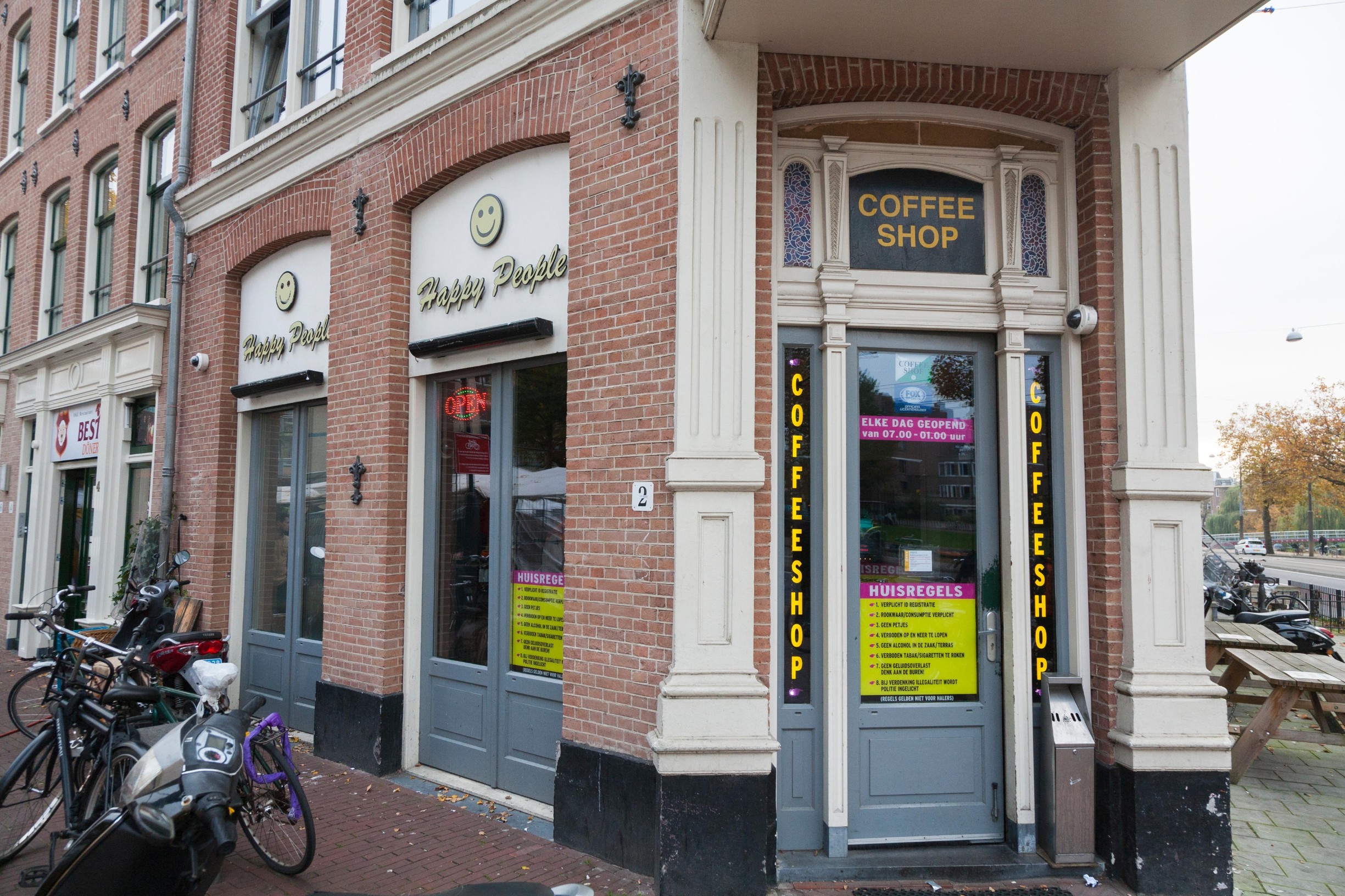 Ilustracija, "coffee shop" u Amsterdamu