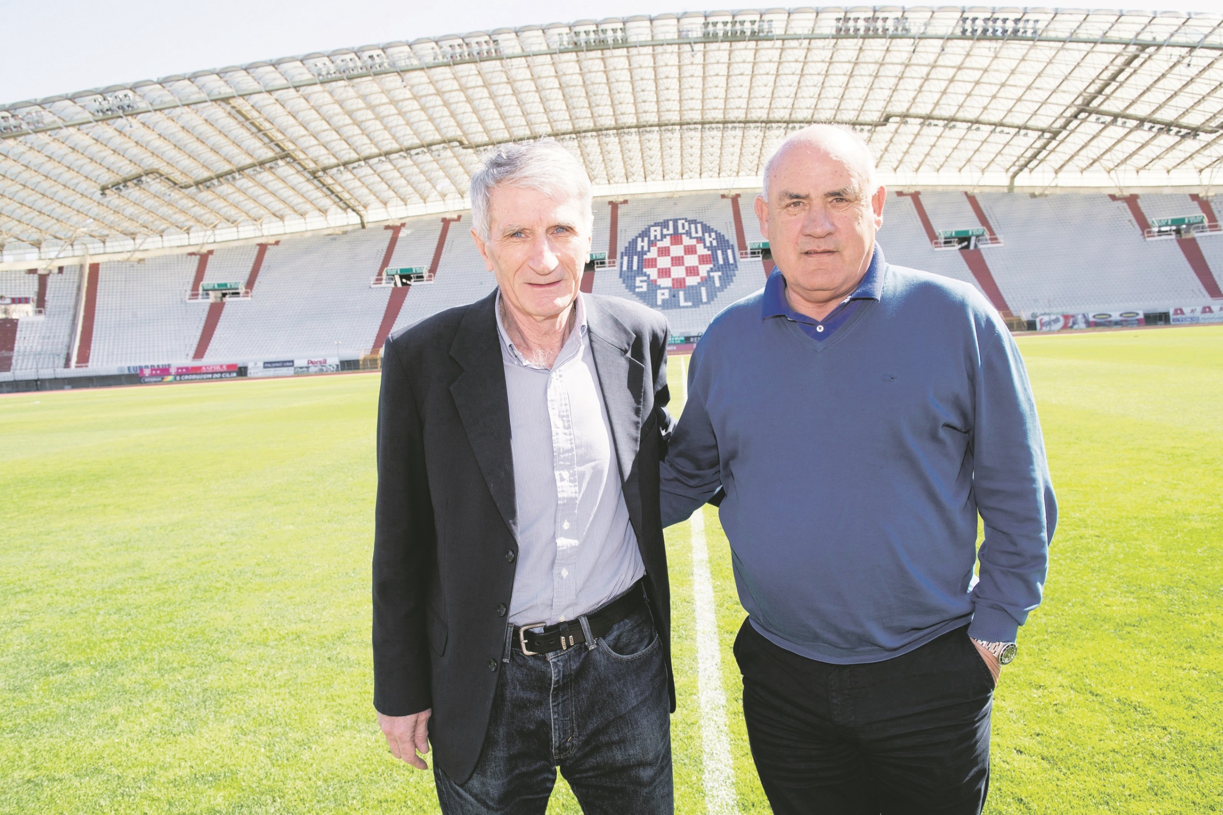SPECIAL: SD
Split,160320
Ivan Iko Buljan i Boro Primorac na Poljudu 41. godinu nakon legendarne utakmice izmedju HNK Hajduka i HSV-a.
Na fotografiji: Ivan Iko Buljan i Boro Primorac.
Foto: Vladimir Dugandzic / CROPIX