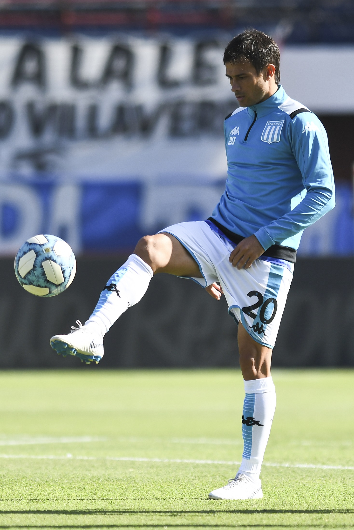 BUENOS AIRES, ARGENTINA - FEBRUARY 22: Dario Cvitanich of Racing Club kicks the ball during warmups pior a match between San Lorenzo and Racing Club as part of Superliga 2019/20 at Estadio Pedro Bidegain on February 22, 2020 in Buenos Aires, Argentina. (Photo by Rodrigo Valle/Getty Images)