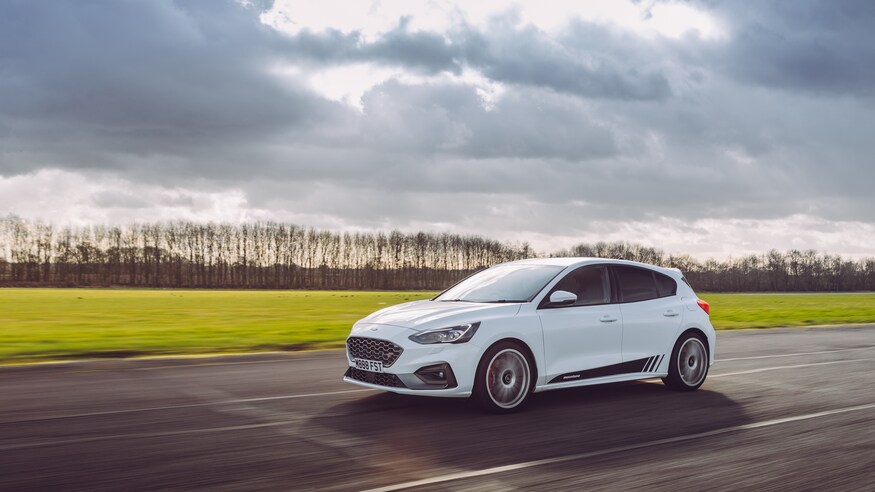 Ford-Focus-ST-Mountune-07
