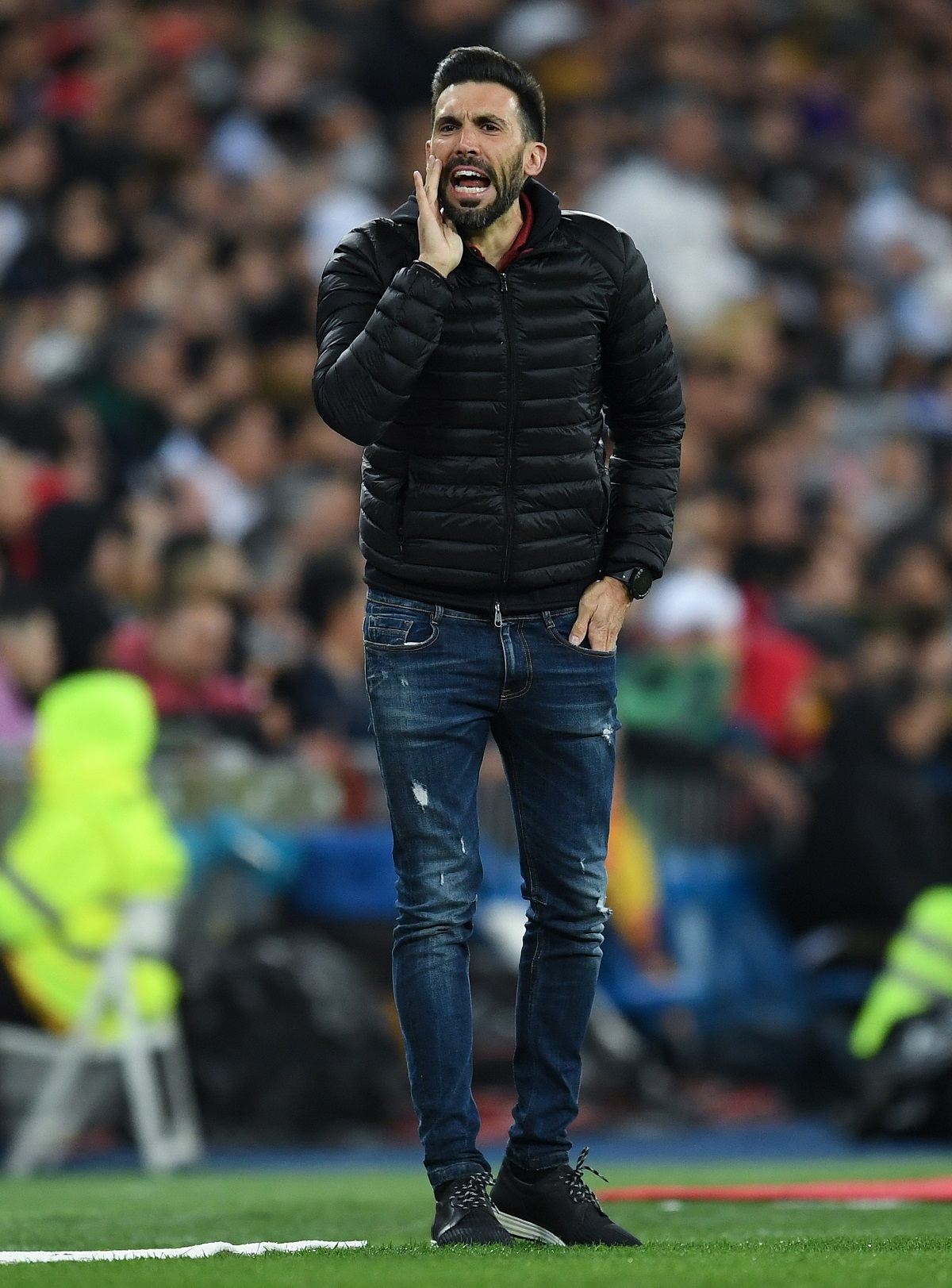 MADRID, SPAIN - MARCH 01: Head coach assistant Eder Sarabia of FC Barcelona gives instructions to his players during the Liga match between Real Madrid CF and FC Barcelona at Estadio Santiago Bernabeu on March 01, 2020 in Madrid, Spain. (Photo by David Ramos/Getty Images)