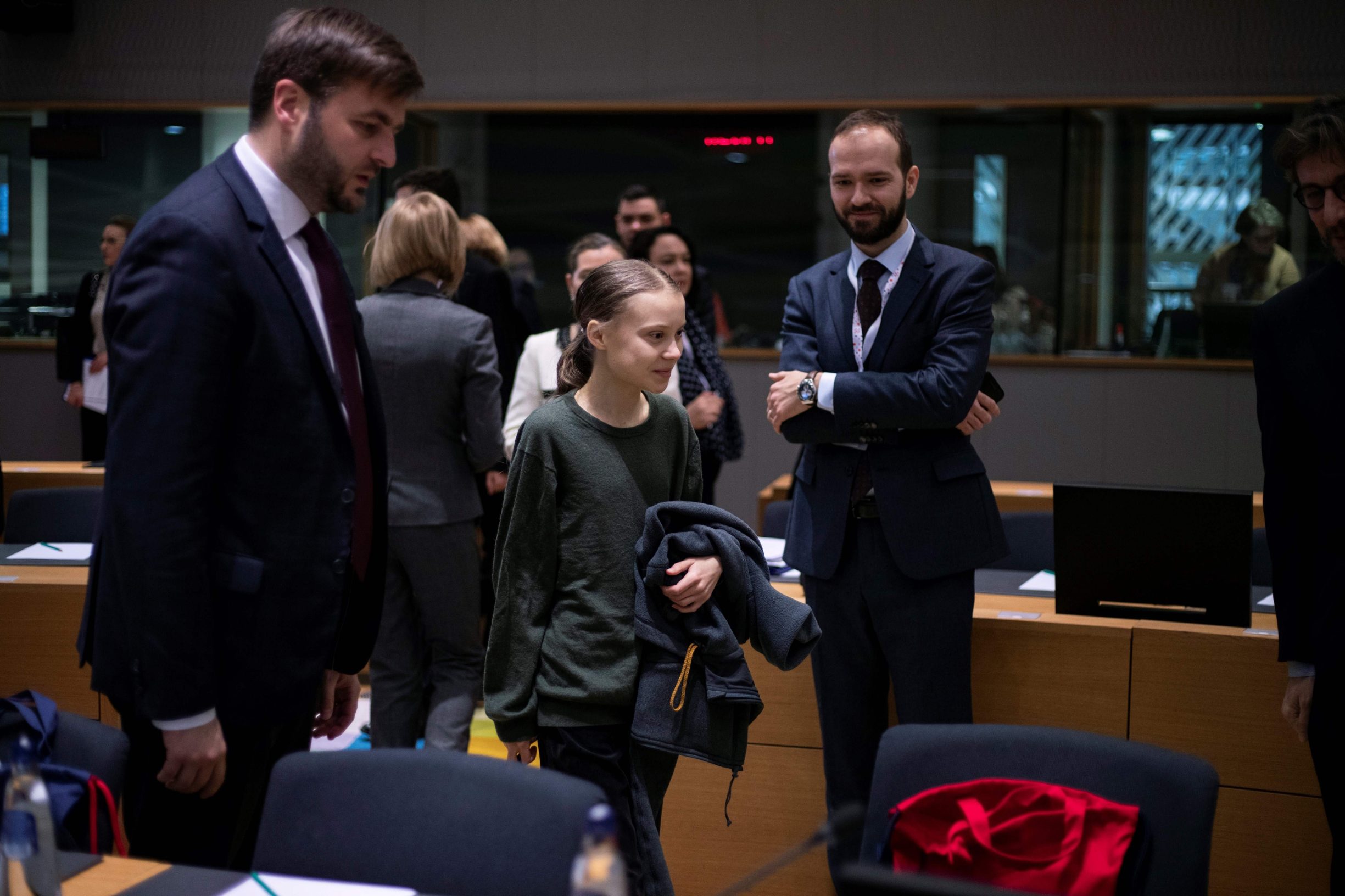 Swedish environmentalist Greta Thunberg arrives for a meeting at the Europa building in Brussels on March 5, 2020. (Photo by Kenzo TRIBOUILLARD / AFP)
