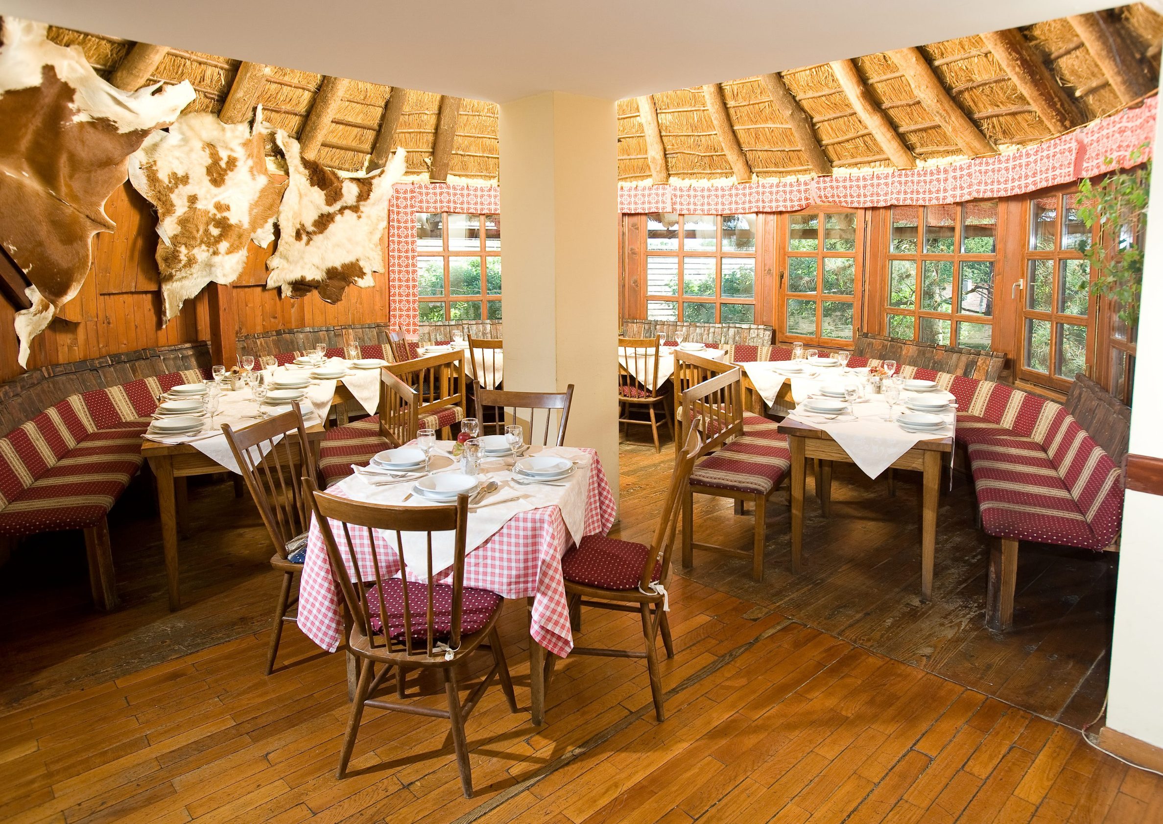 Desinic, 150513.
Restoran Gresna gorica, jedan od najboljih objekata seoskog turizma.
Na slici: interijer.
Foto: Darko Tomas / CROPIX
