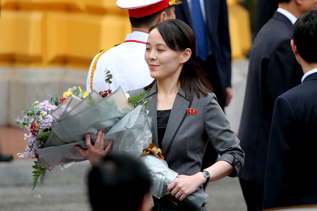 North Korea's leader Kim Jong-un's Sister Kim Yo Jong holds a flower bouquet during a welcoming ceremony at the Presidential Palace in Hanoi on March 1, 2019. (Photo by LUONG THAI LINH / POOL / AFP)