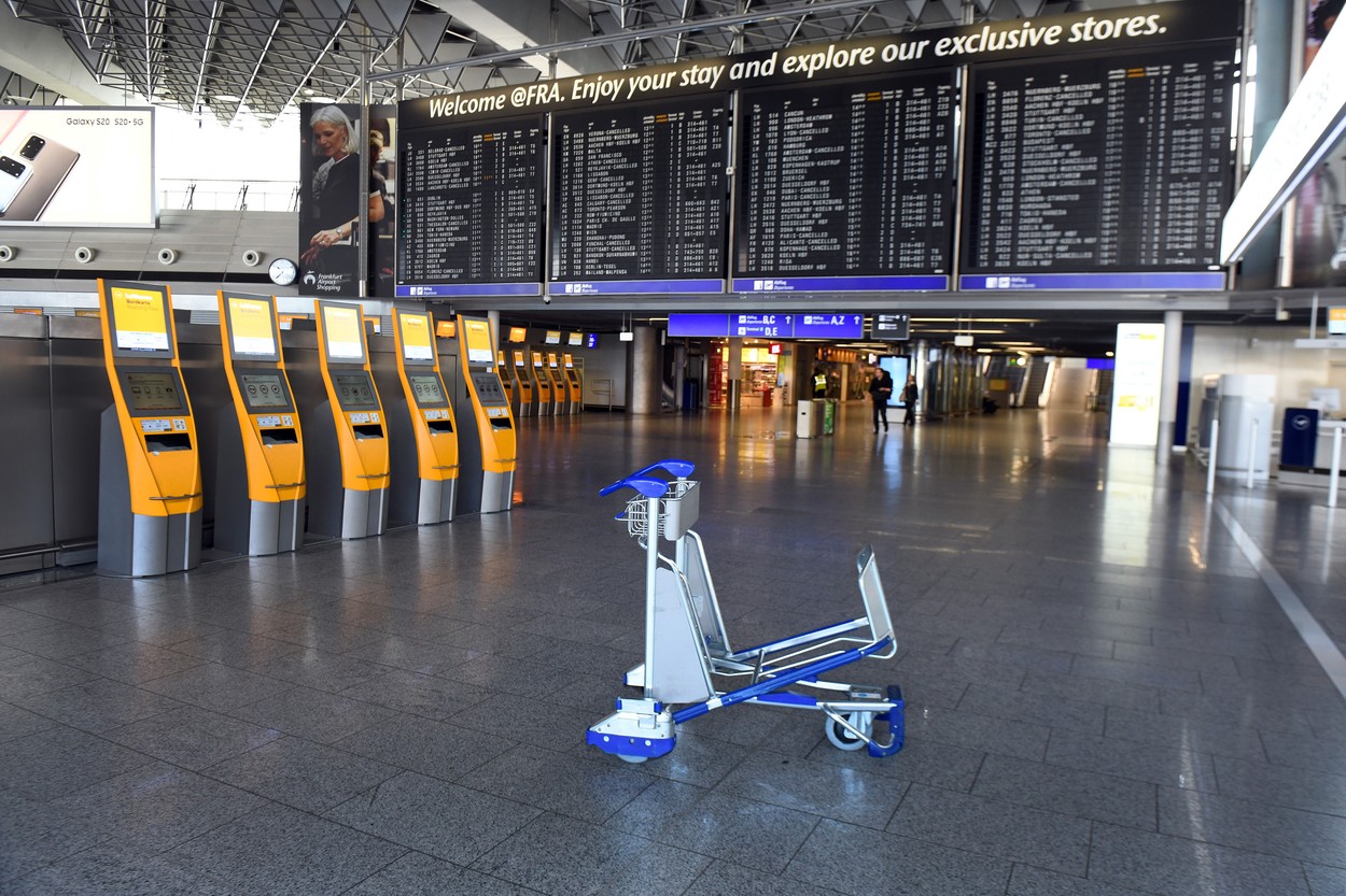 Germany, Frankfurt -  March 24, 2020.Coronavirus corona virus covid 19 emergency.Empty Frankfurt airport, Image: 509185272, License: Rights-managed, Restrictions: * France, Germany and Italy Rights Out *, Model Release: no, Credit line: Sepp Spiegl/Ropi / Zuma Press / Profimedia