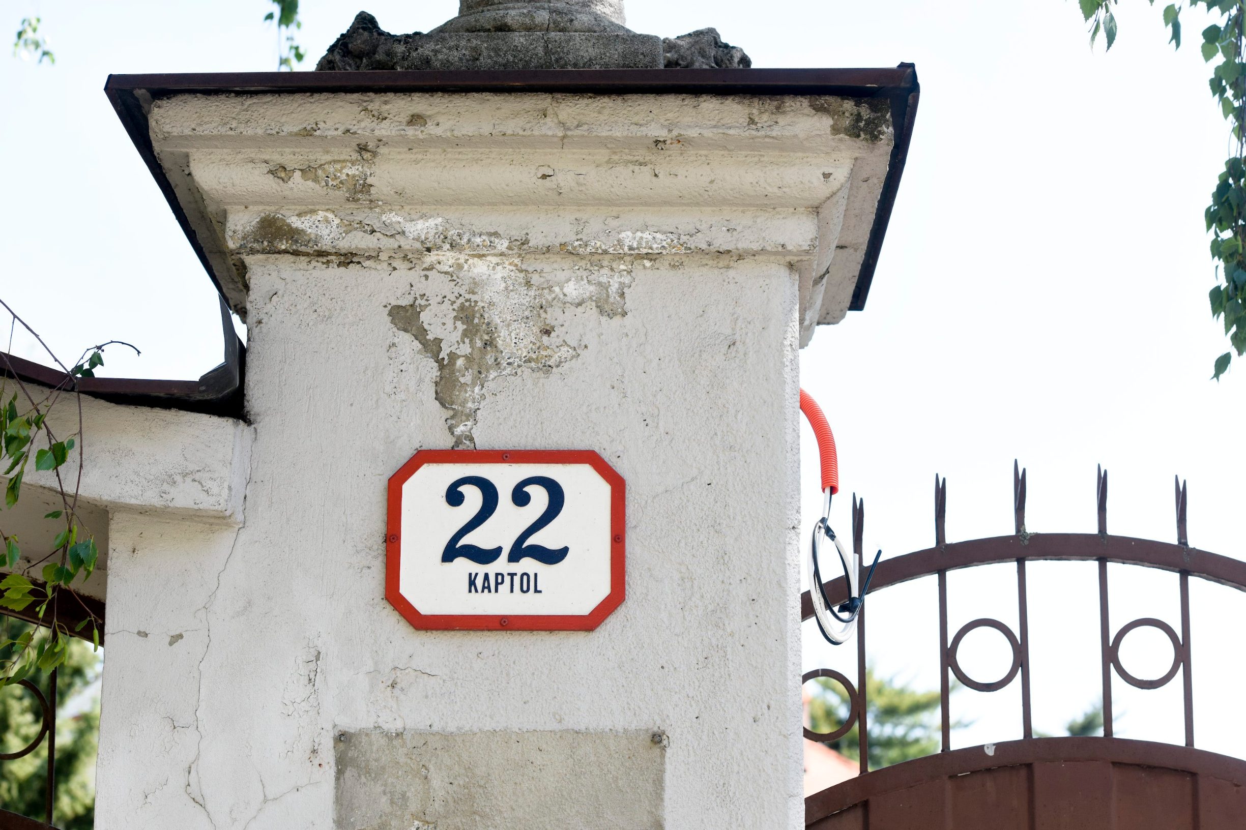 Zagreb, 240420.
Centar grada.
Kurija na adresi Kaptol 22 u kojoj trenutno stanuje Josip Bozanic.
Na fotografiji: kucni broj.
Foto: Darko Tomas / CROPIX