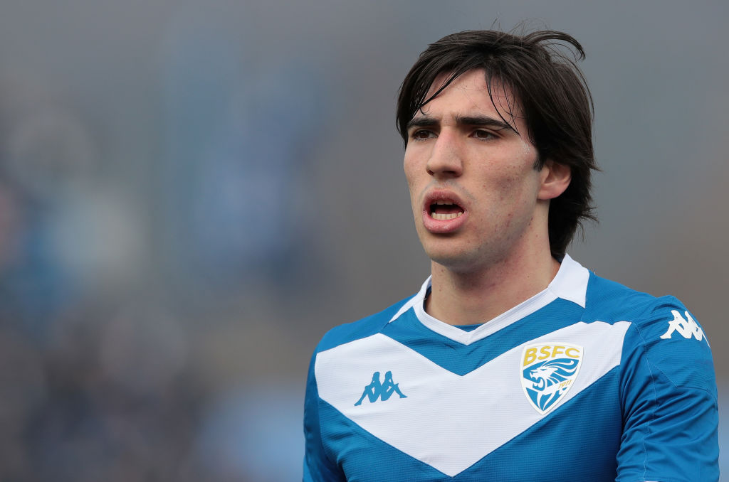 BRESCIA, ITALY - FEBRUARY 09:  Sandro Tonali of Brescia Calcio looks on during the Serie A match between Brescia Calcio and Udinese Calcio at Stadio Mario Rigamonti on February 9, 2020 in Brescia, Italy.  (Photo by Emilio Andreoli/Getty Images)