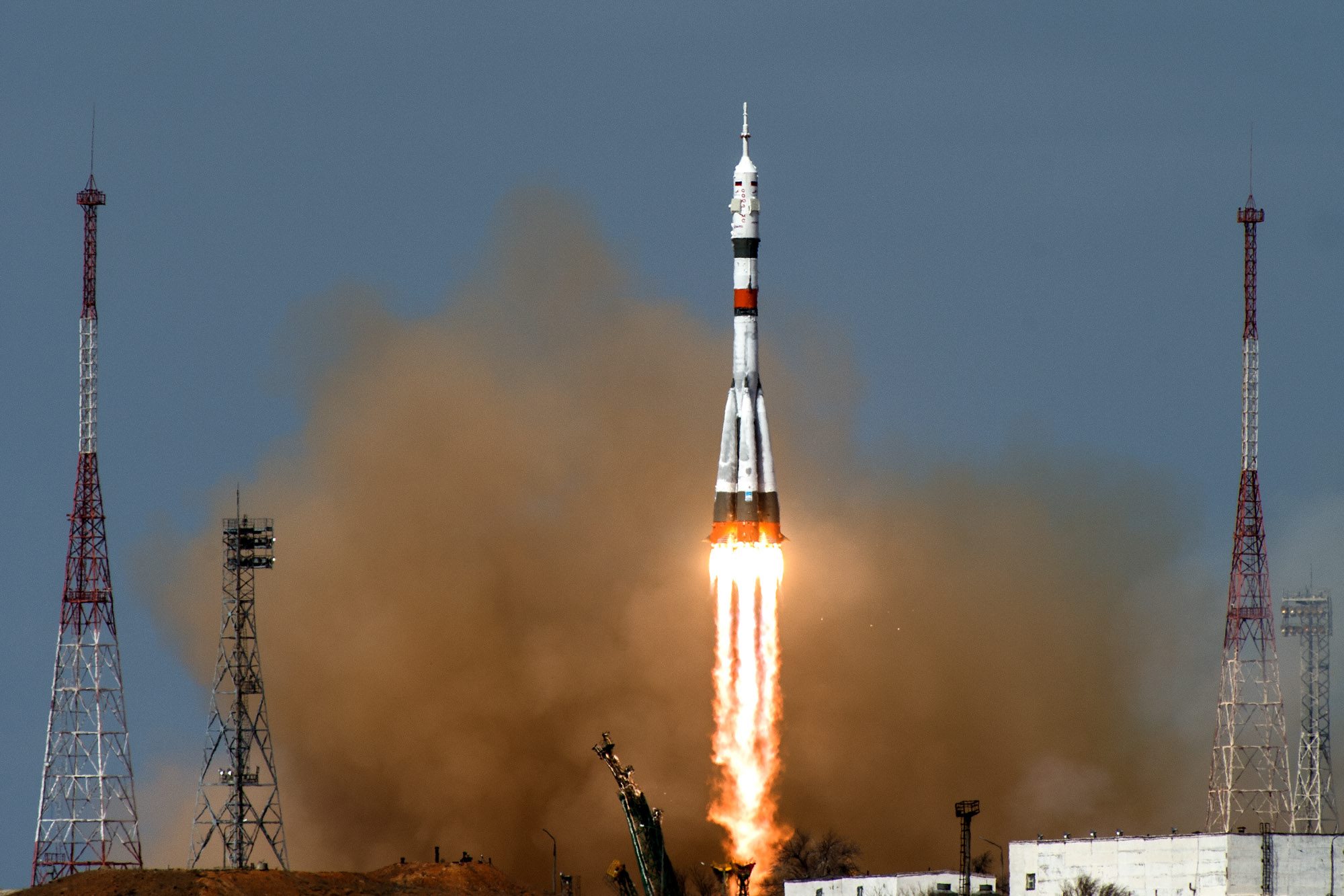 TOPSHOT - This Russia's space agency Roscosmos handout picture taken and released on April 9, 2020 shows the Soyuz MS-16 spacecraft carrying the members of the International Space Station (ISS) expedition 63, NASA astronaut Chris Cassidy and Russian cosmonauts Anatoly Ivanishin and Ivan Vagner, blasting off to the ISS from the launch pad at the Russian-leased Baikonur cosmodrome in Kazakhstan. (Photo by Andrey SHELEPIN / Russian Space Agency Roscosmos / AFP) / RESTRICTED TO EDITORIAL USE - MANDATORY CREDIT 