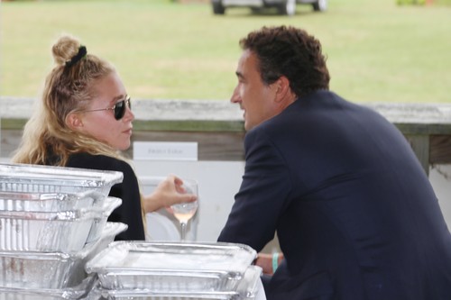 Mary-Kate Olsen and Olivier Sarkozy
38th Annual Hampton Classic Horse Show in Bridgehampton, New York, America - 01 Sep 2013, Image: 519085187, License: Rights-managed, Restrictions: , Model Release: no, Credit line: Mediapunch / Shutterstock Editorial / Profimedia