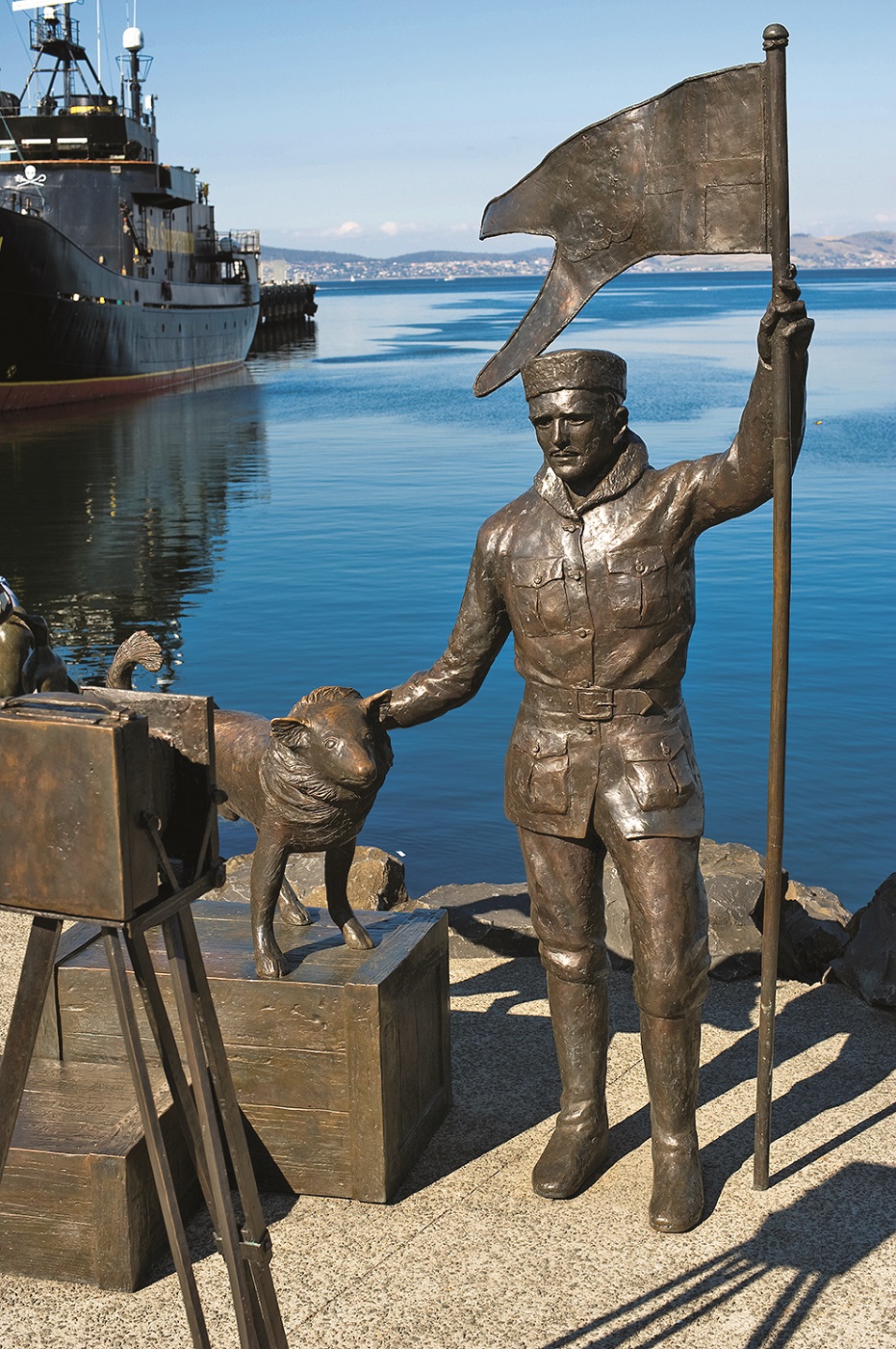 Heading South, sculpture on Victoria Dock, Hobart, Tasmania, TAS, Australia. (Photo by: Universal Images Group via Getty Images)