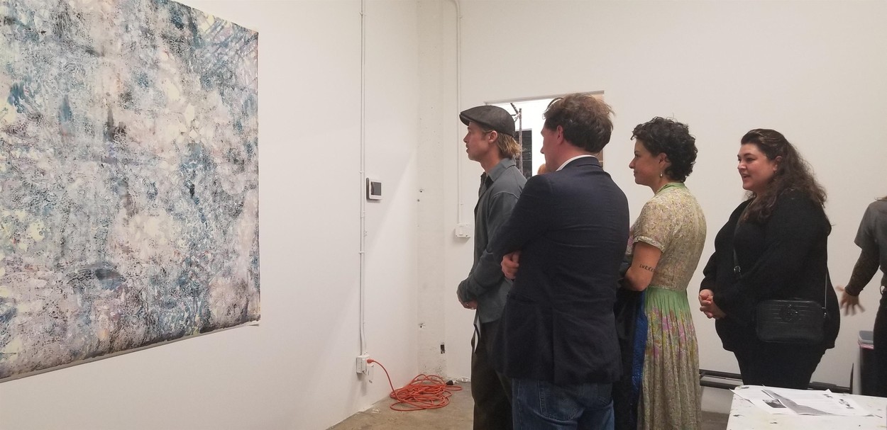 Los Angeles, CA  - *PREMIUM-EXCLUSIVE*  - Brad Pitt is spotted with Alia Shawkat at the Wilding Cran Gallery in Los Angeles. The actor was first spotted on a night out with the Arrested Development actress at a play in Los Angeles on September 21st.  The pair who appear to be spending more time together recently were seen exploring the “L.A. on Fire”  exhibit at the gallery on November 16, 2019. The couple spent about ten minutes taking in German artist, Martin Werthmann's 