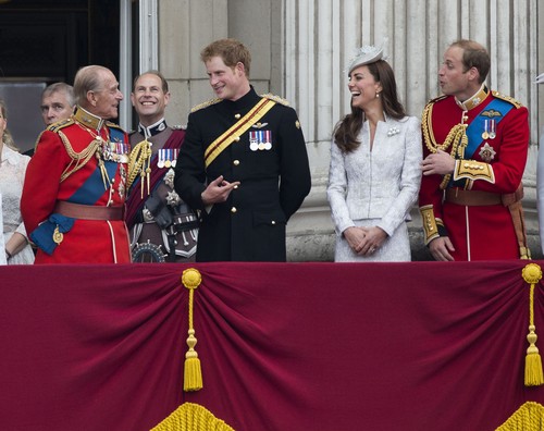 The Royal family led by Queen Elizabeth II gather on the Balcony of Buckingham Palace
Trooping the Colour, London, Britain - 14 Jun 2014,Image: 234113803, License: Rights-managed, Restrictions: , Model Release: no, Credit line: David Hartley / Shutterstock Editorial / Profimedia