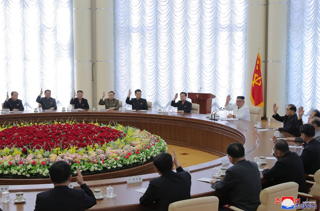 This picture taken on June 7, 2020 and released from North Korea's official Korean Central News Agency (KCNA) on June 8, 2020 shows North Korean leader Kim Jong Un (C-R) attending the 13th Political Bureau meeting of the 7th Central Committee of the Workers' Party of Korea (WPK) in an undisclosed location in North Korea. (Photo by STR / KCNA VIA KNS / AFP) / South Korea OUT / ---EDITORS NOTE--- RESTRICTED TO EDITORIAL USE - MANDATORY CREDIT 