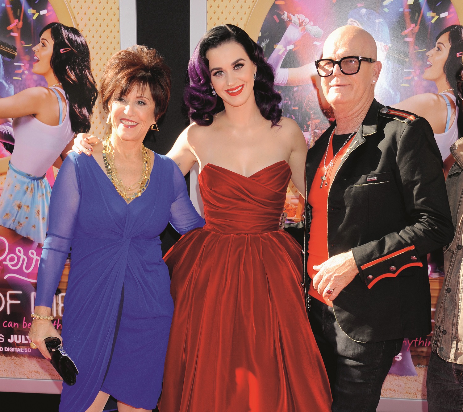 HOLLYWOOD, CA - JUNE 26: Singer Katy Perry (C) and mom Mary Perry Hudson and dad Keith Hudson arrive at 