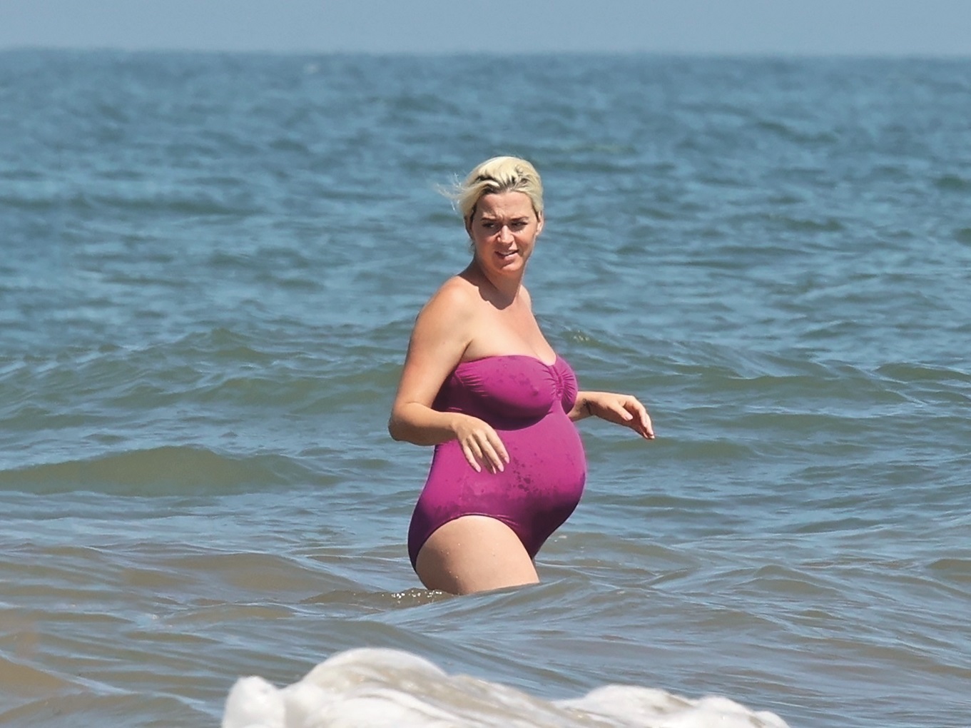 Malibu, CA  - *PREMIUM-EXCLUSIVE*  - *WEB EMBARGO UNTIL 9 AM PDT ON JULY 14, 2020* The Roar singer who’s expecting her first child in August, waded in to cool off in the ocean with her pregnant friend as temperatures soared in Southern California.

*UK Clients - Pictures Containing Children
Please Pixelate Face Prior To Publication*,Image: 542496546, License: Rights-managed, Restrictions: RIGHTS: WORLDWIDE EXCEPT IN UNITED KINGDOM, Model Release: no, Credit line: Clint Brewer Photography / BACKGRID / Backgrid USA / Profimedia
