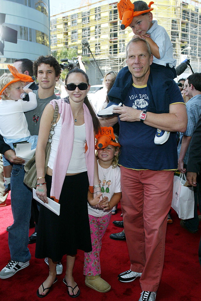 HOLLYWOOD - JUNE 1:  Producer Steve Tisch and his family attend the film premiere of 