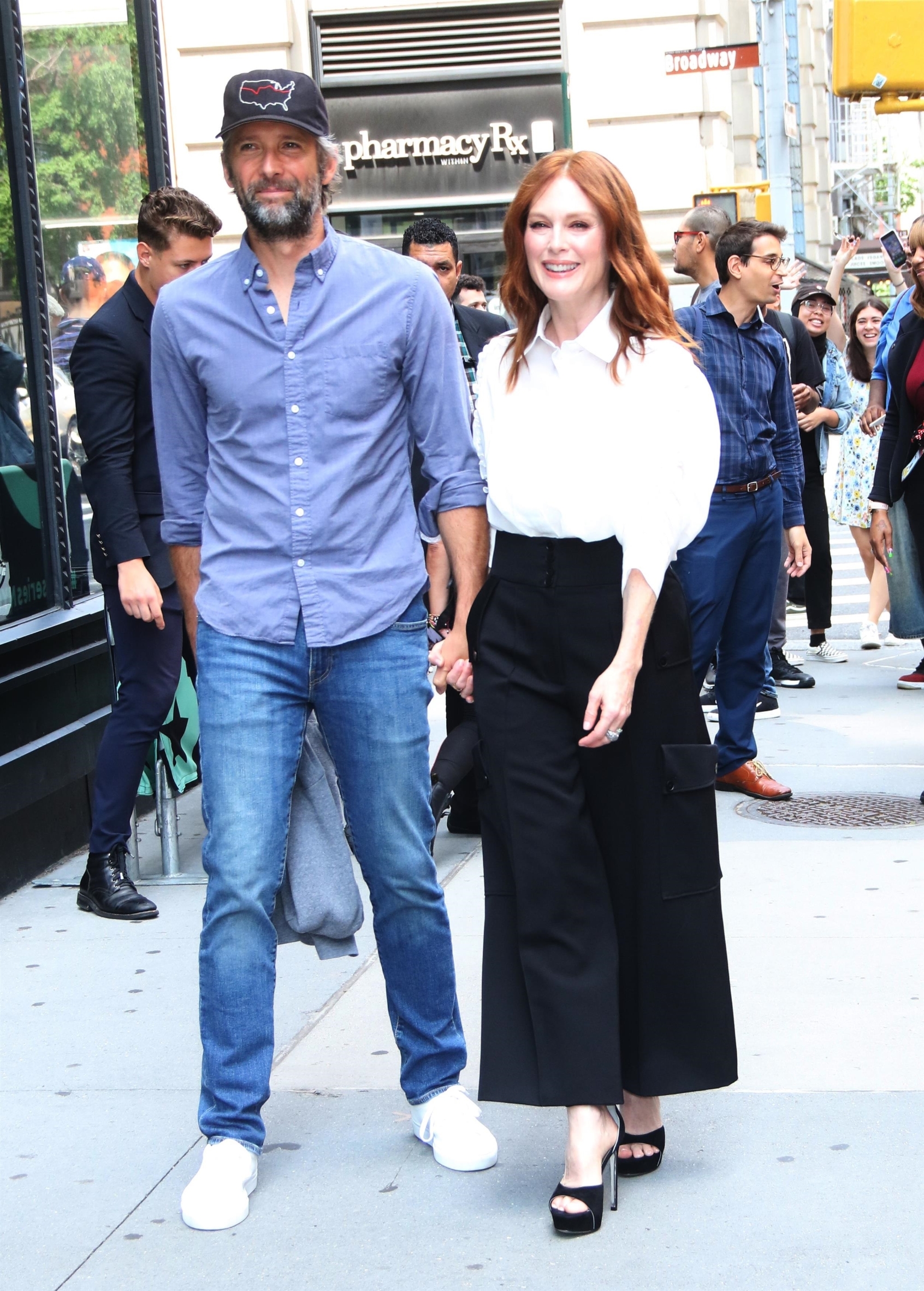 New York, NY  - Film director Bart Freundlich and actress wife Julianne Moore join the cast of 