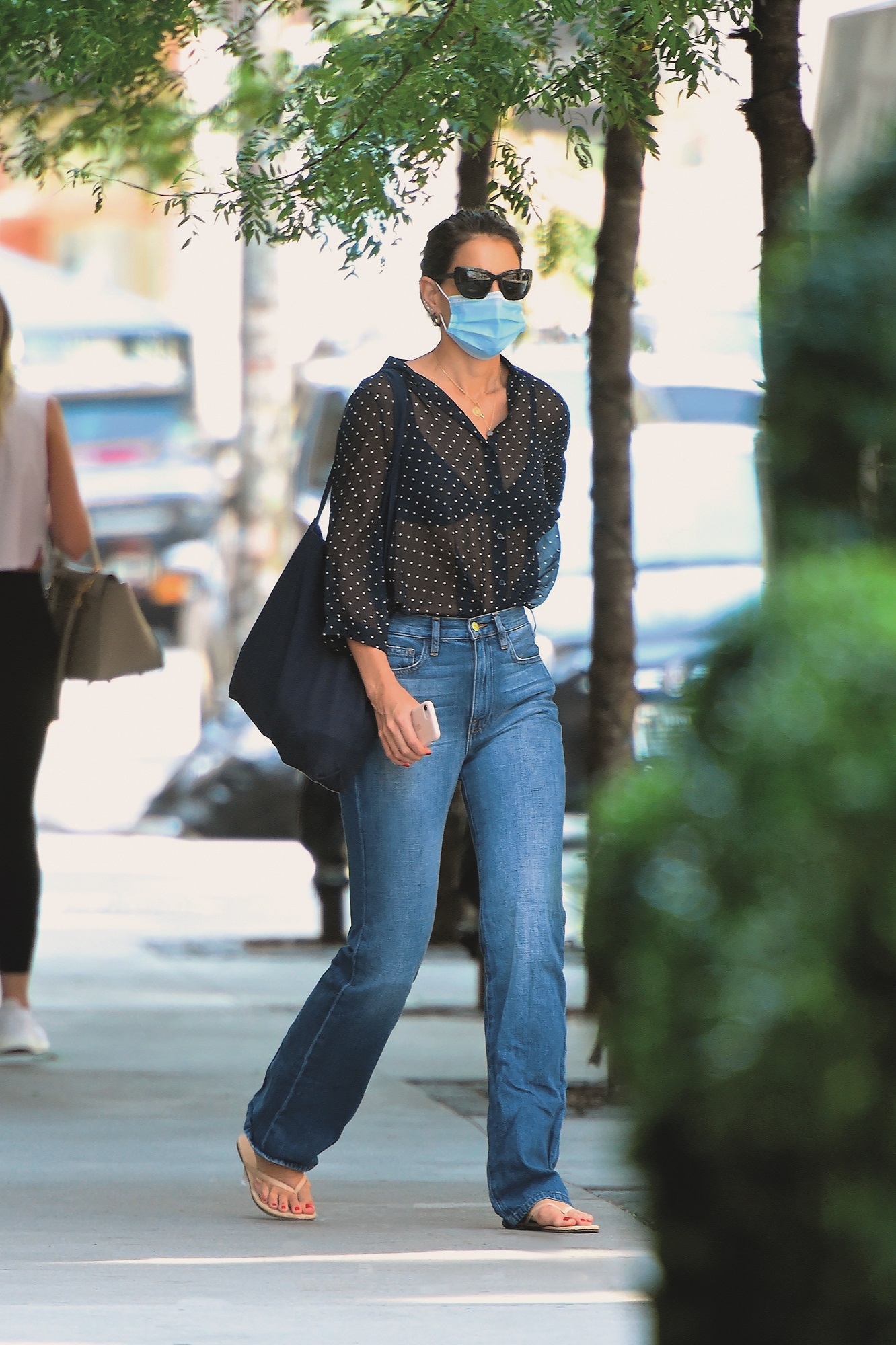NEW YORK, NY - AUGUST 28:  Katie Holmes is seen out and about in Manhattan on August 28, 2020 in New York City.  (Photo by Robert Kamau/GC Images)